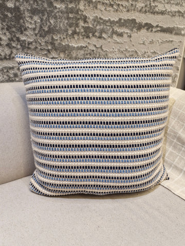 Almofada Aplique em Azul 52cmX52cm