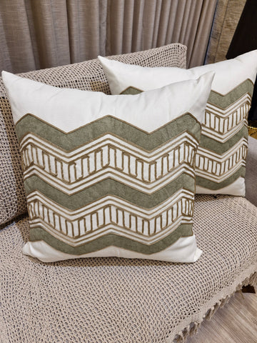 Almofada Decorativa Verde Bordada Geometric 55cmX55cm