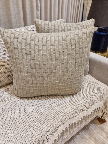 Almofada em Tricô Bege 55cmX55cm