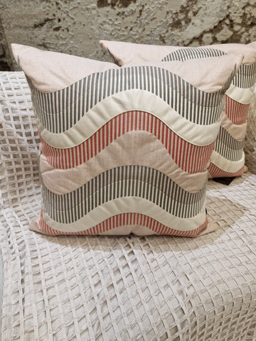 Almofada Ondas Decorativa Bordada M51 52cmX52cm