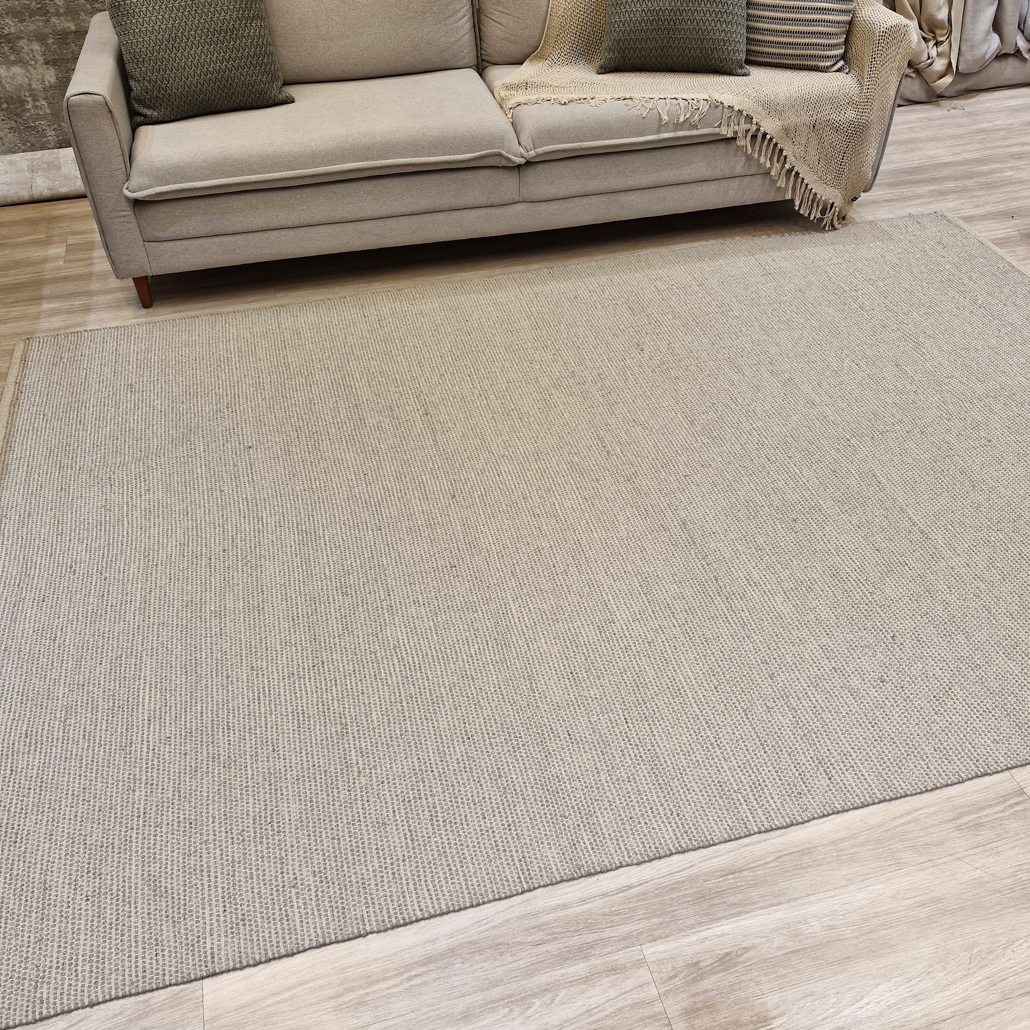 Tapete Cal Light Grey | Tapete em Tear Manufaturado