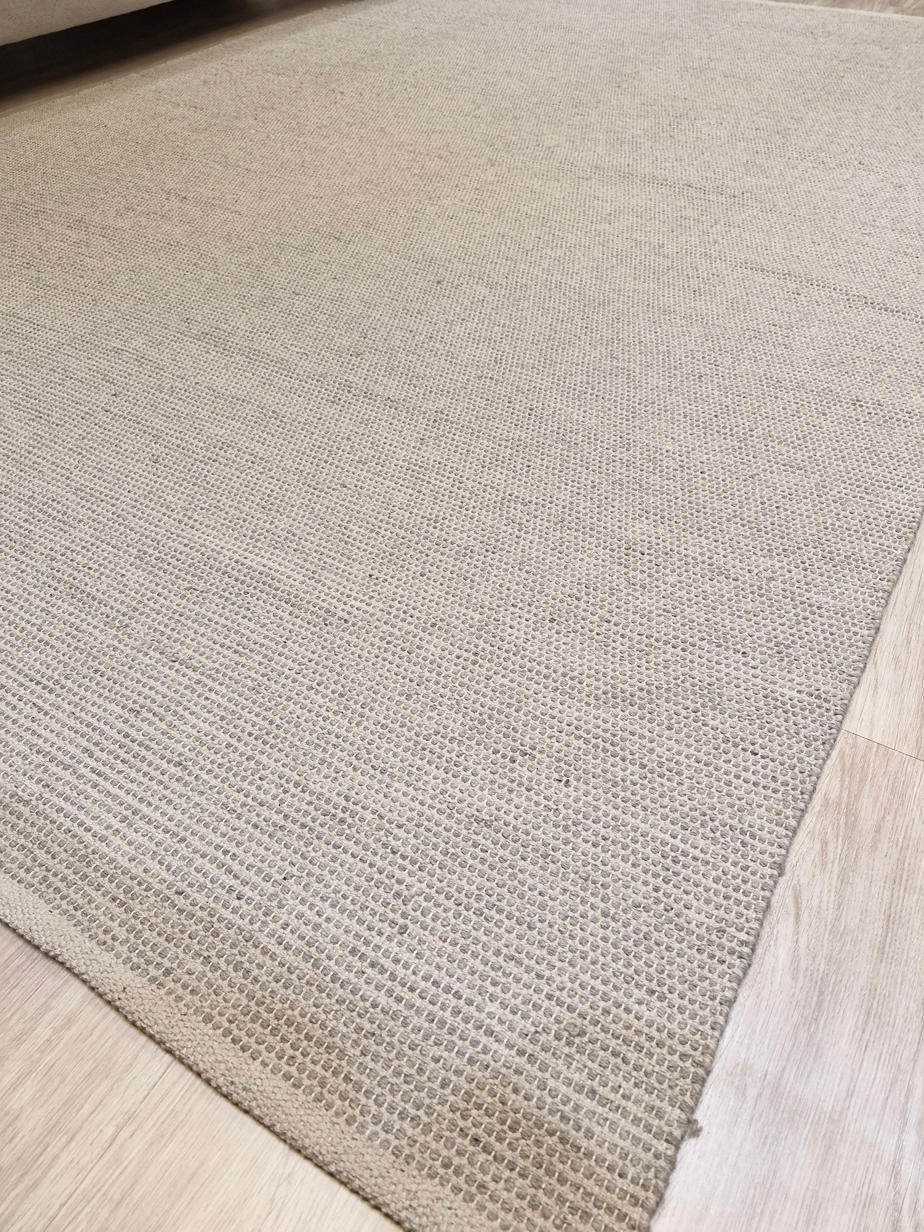 Tapete Cal Light Grey | Tapete em Tear Manufaturado