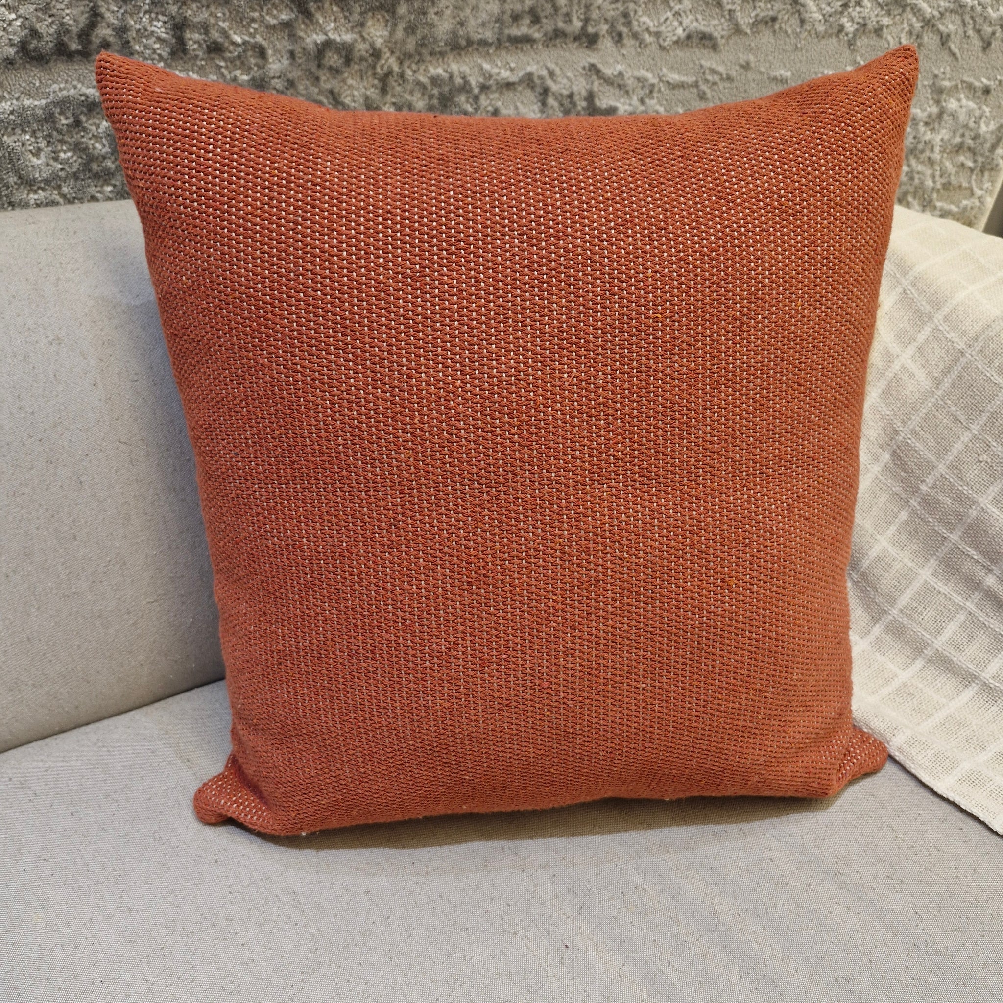 Almofada Trama Lisa Terracota 52cmX52cm