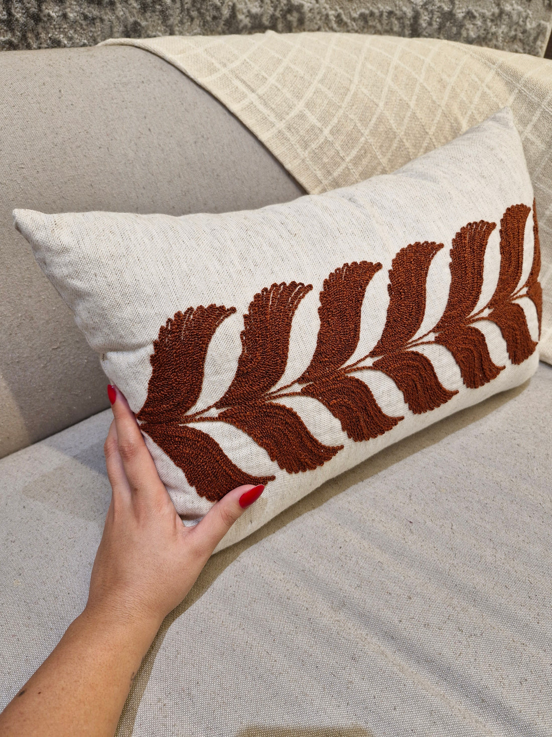 Almofada Linho Cru Bordado Terracota 35cmX58cm