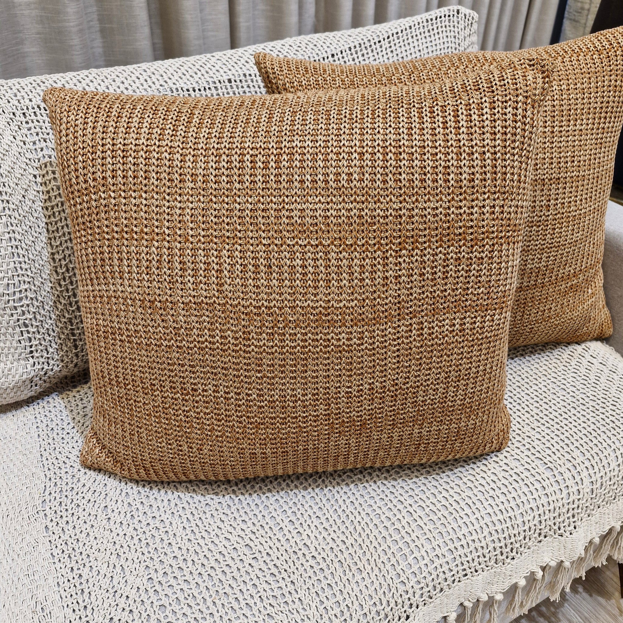 Almofada em Tricô Caramelo 55cmX55cm