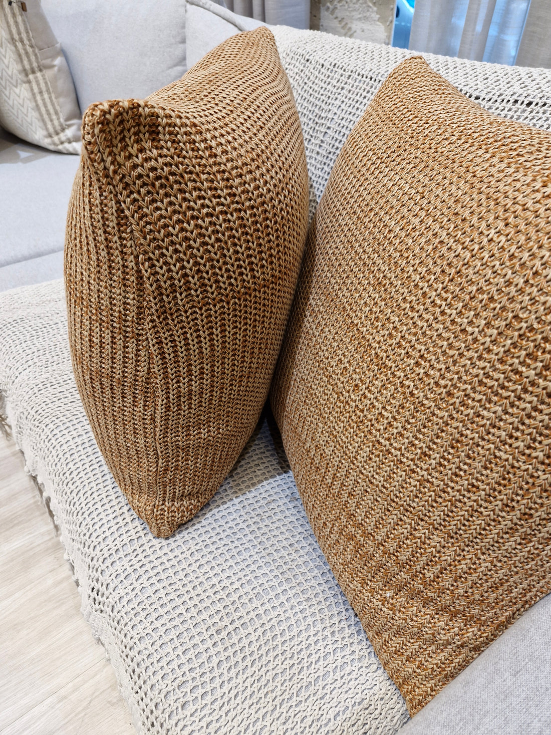 Almofada em Tricô Caramelo 55cmX55cm