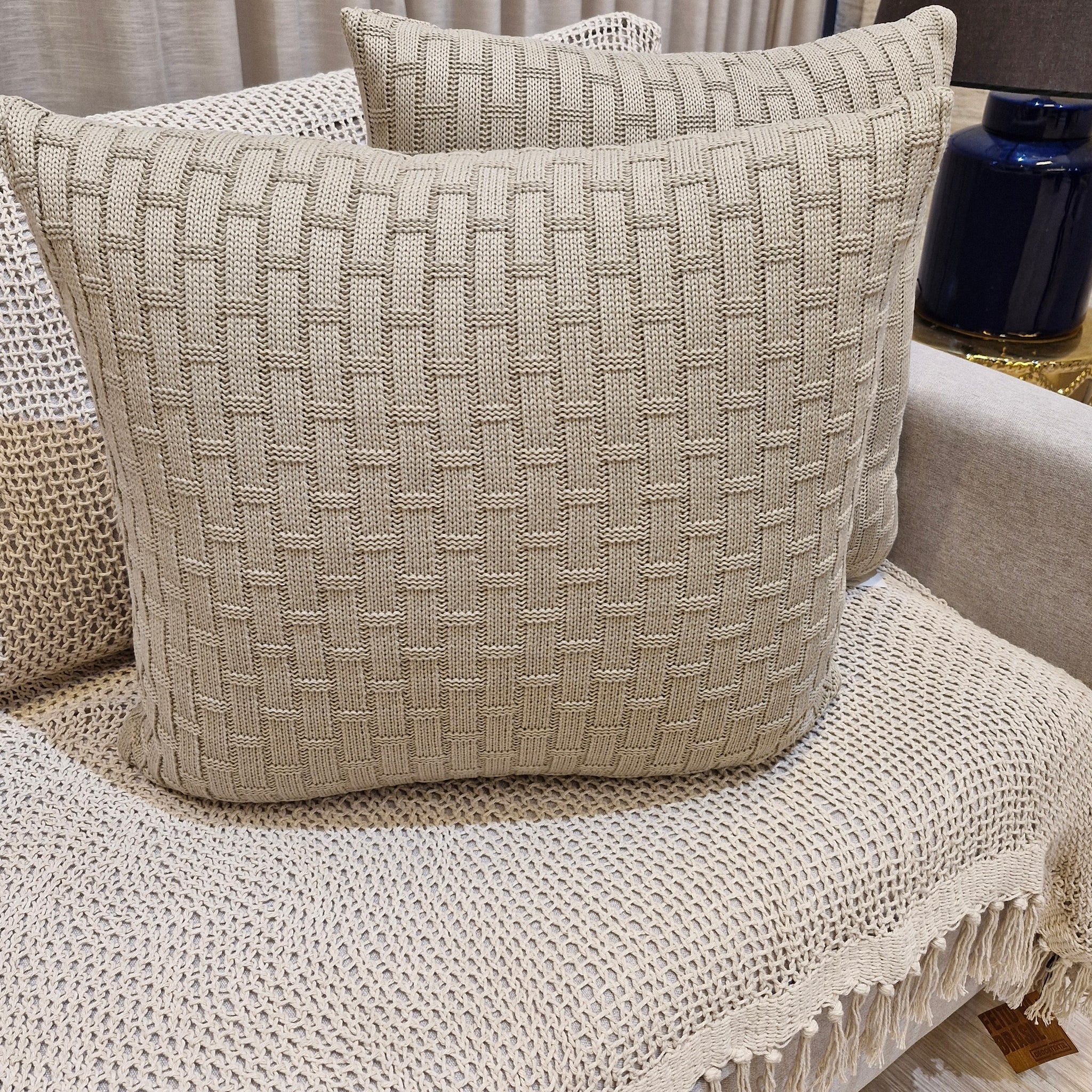 Almofada em Tricô Bege 55cmX55cm