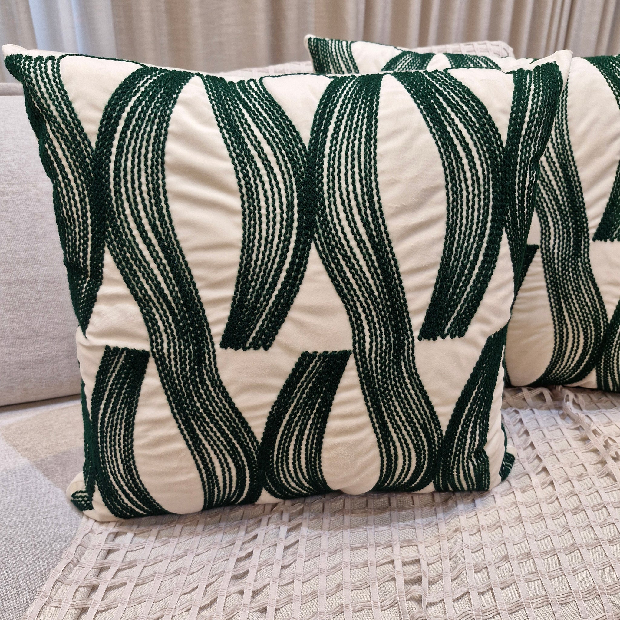 Almofada Linho Bordado Kilim Verde MD3 52cmX52cm