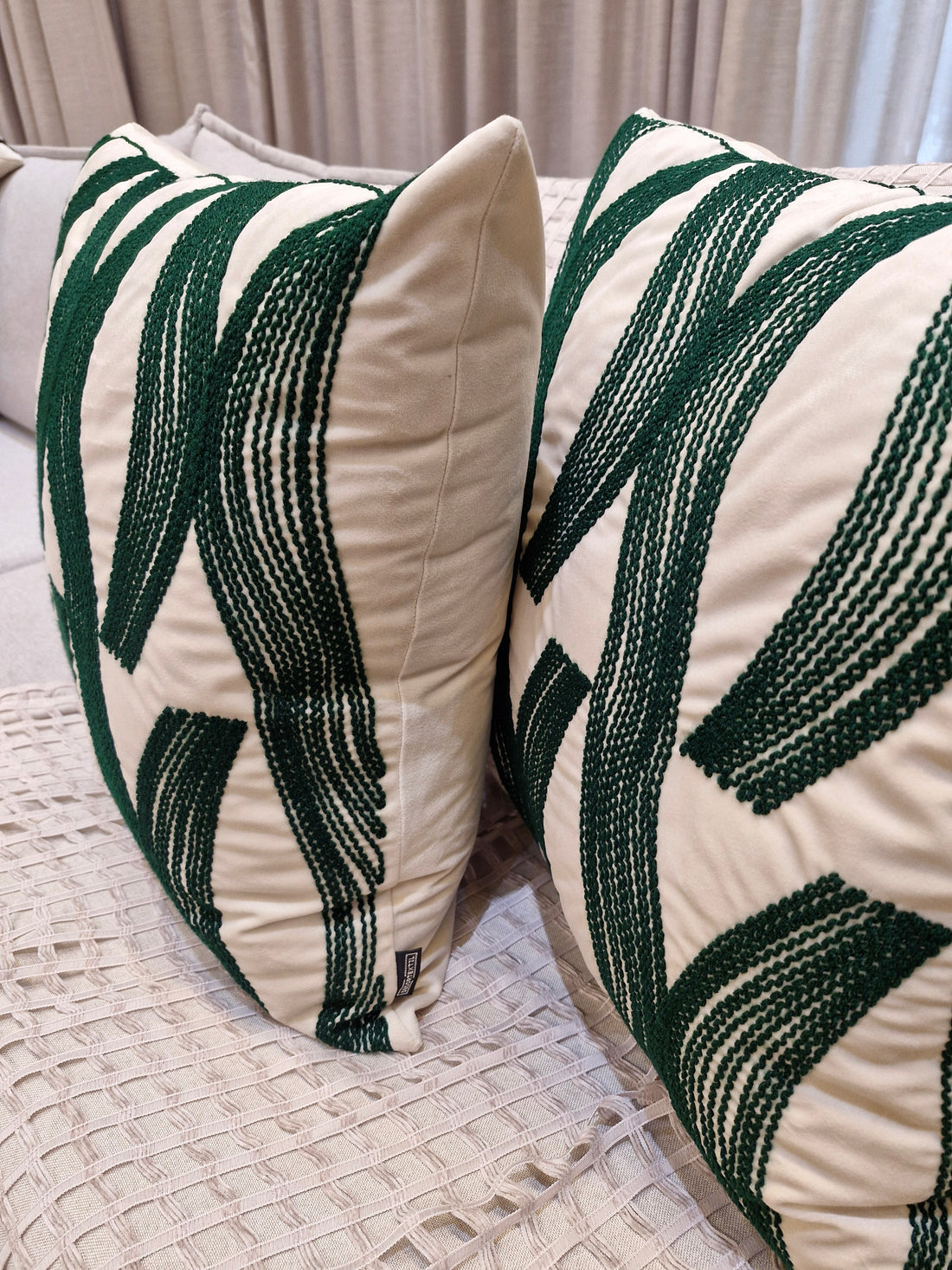 Almofada Linho Bordado Kilim Verde MD3 52cmX52cm