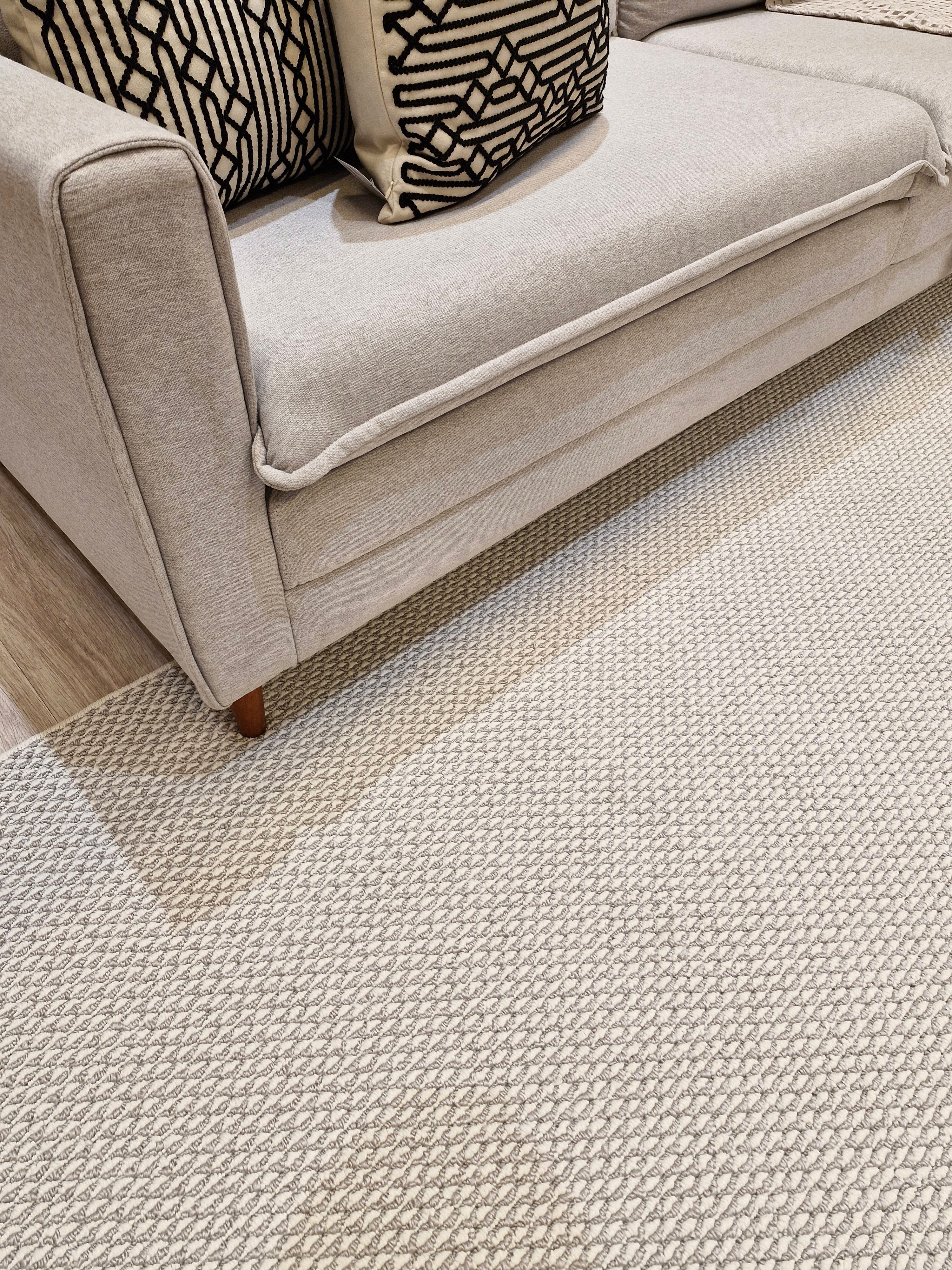 Tapete Bouclê 43 Cinza/Areia | Tapetes Nacionais com Descontos