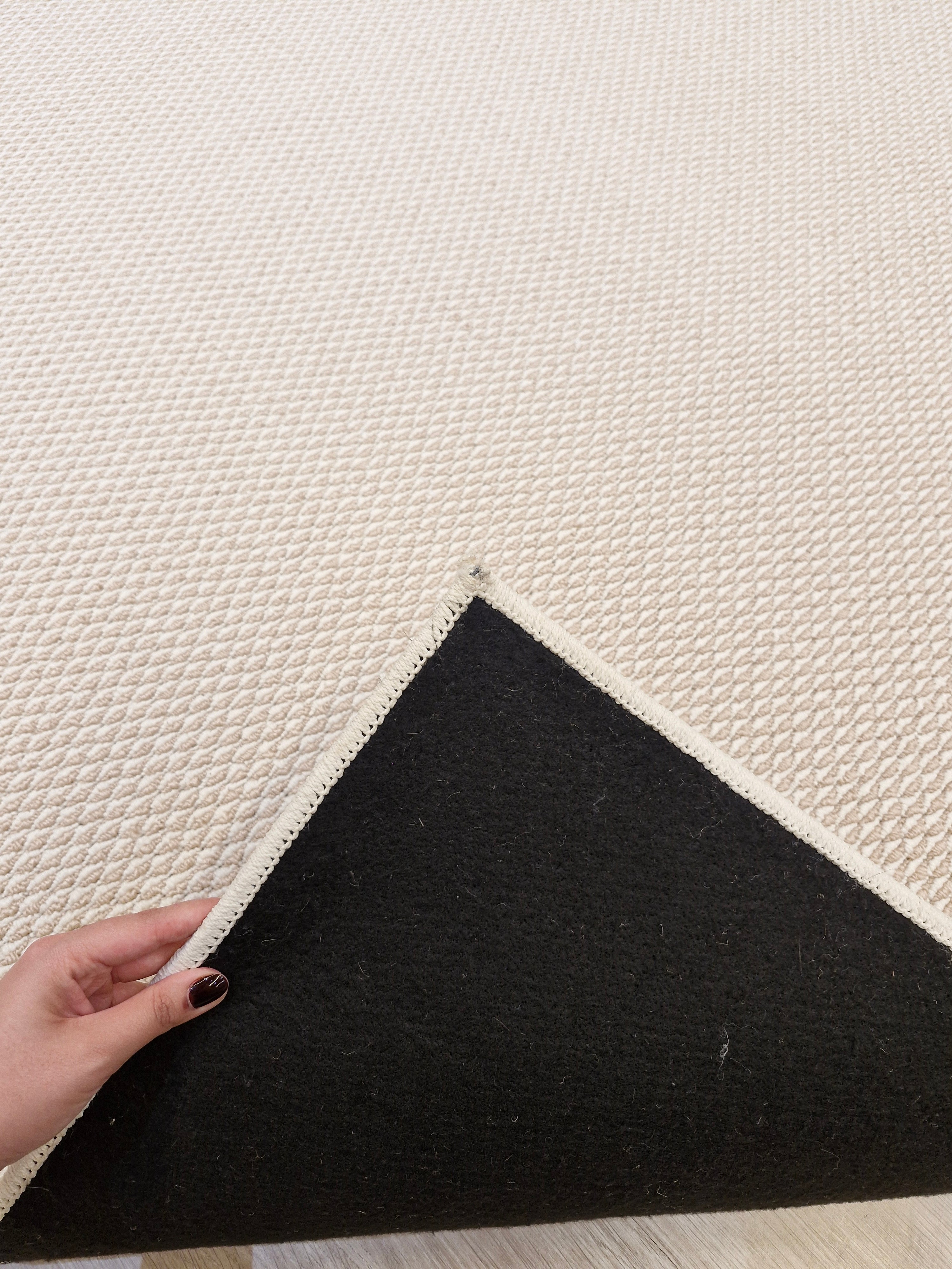 Tapete Bouclê 72 Areia/Dourado | Tapetes Nacionais com Descontos