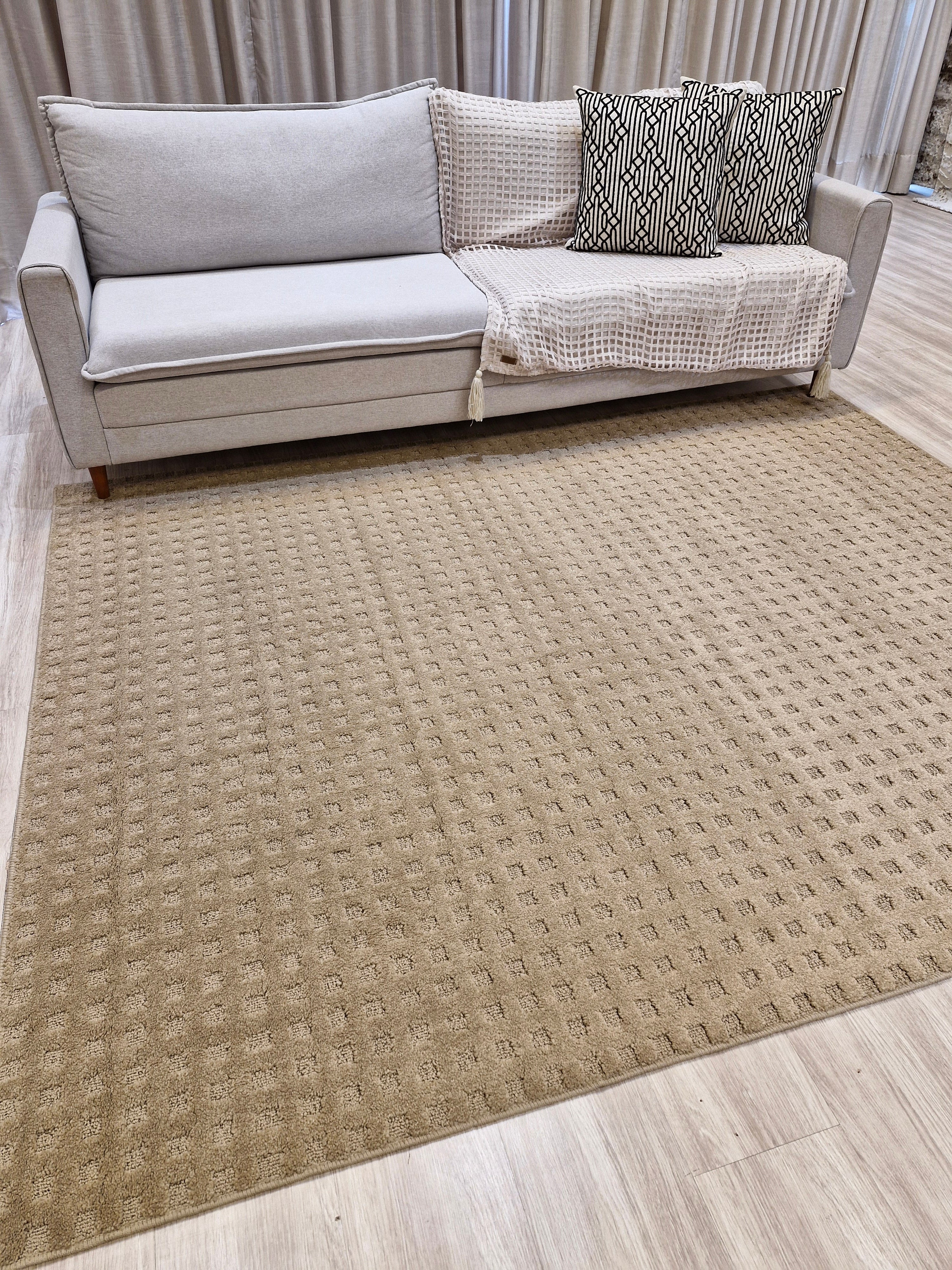 Tapete Nacional Colmeia Creme  ||  Black November