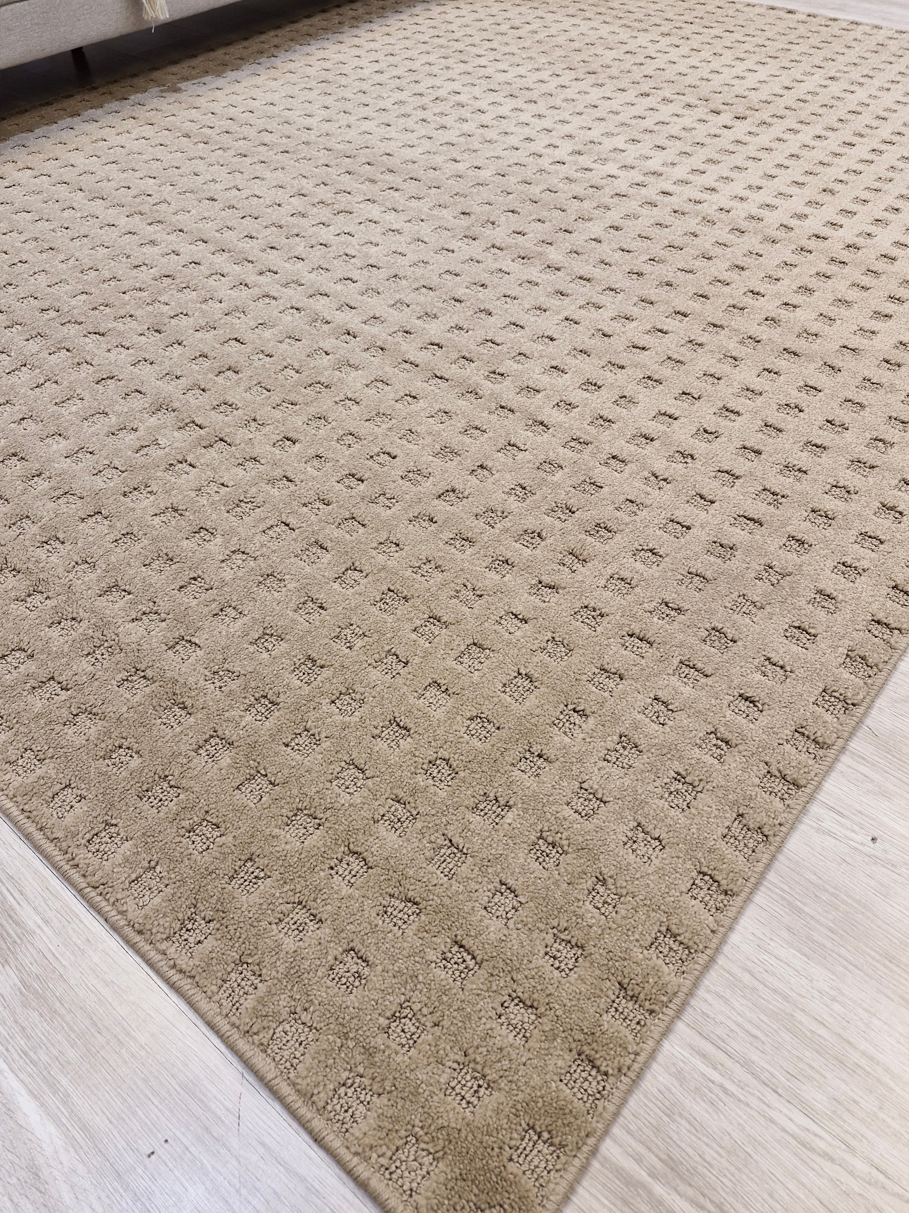 Tapete Nacional Colmeia Creme  ||  Black November