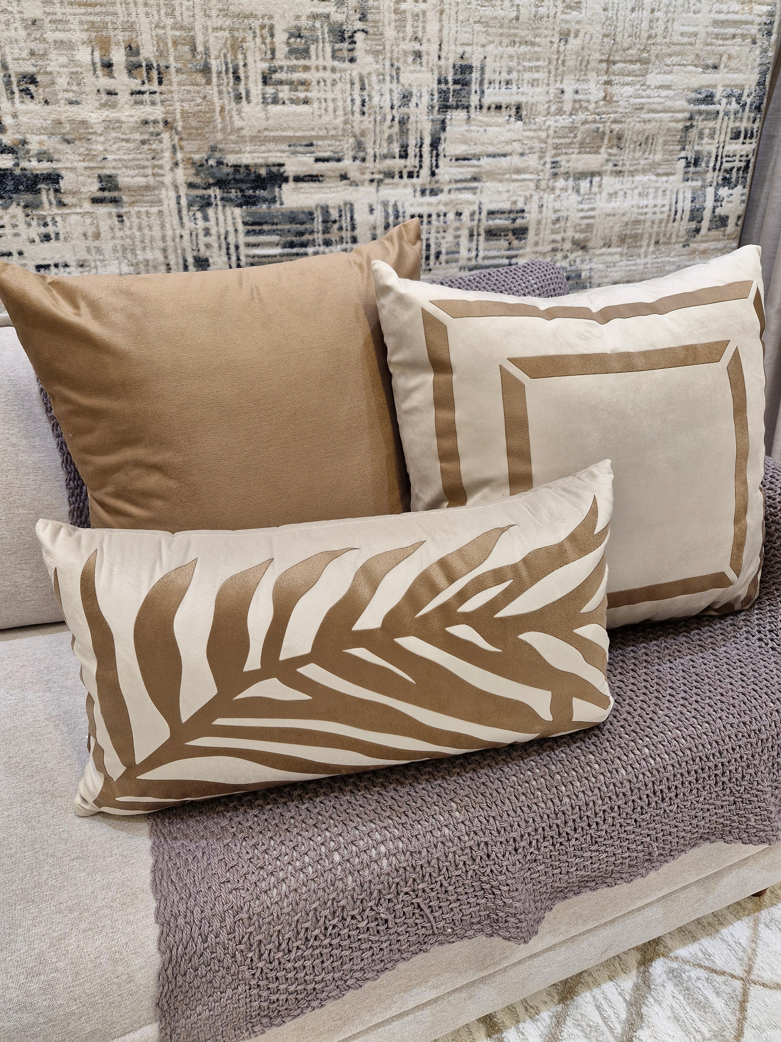 Kit Almofadas Trio Lola Suede Marrom Claro 101| Três Peças