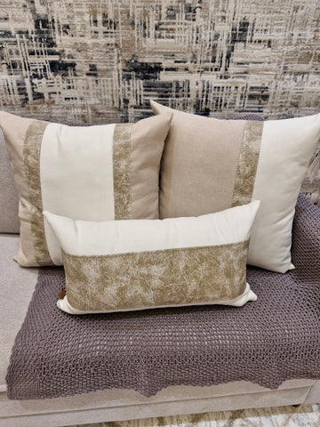 Kit Almofadas Trio Manu em Corino Bege 387| Três Peças