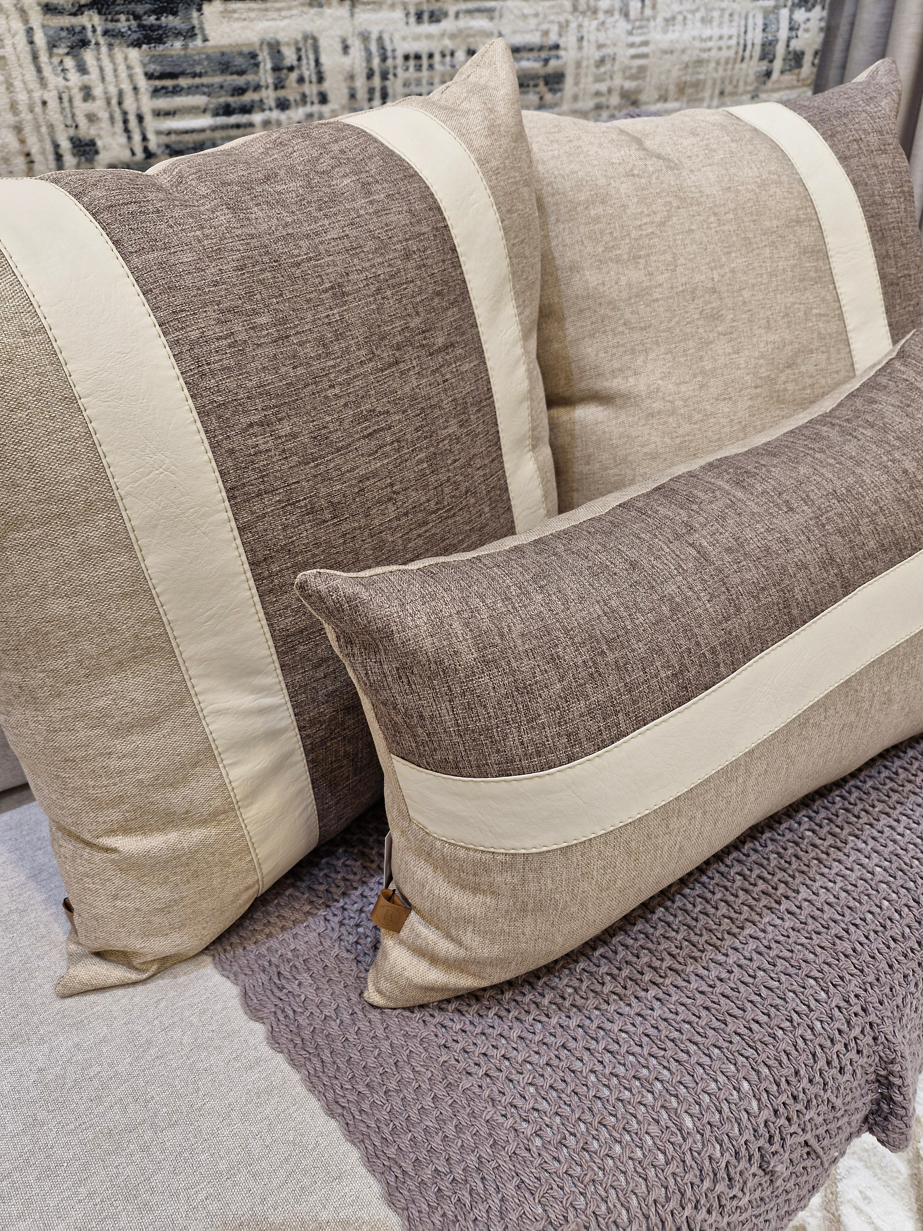 Kit Almofadas Trio Manu Corino Off White 388| Três Peças