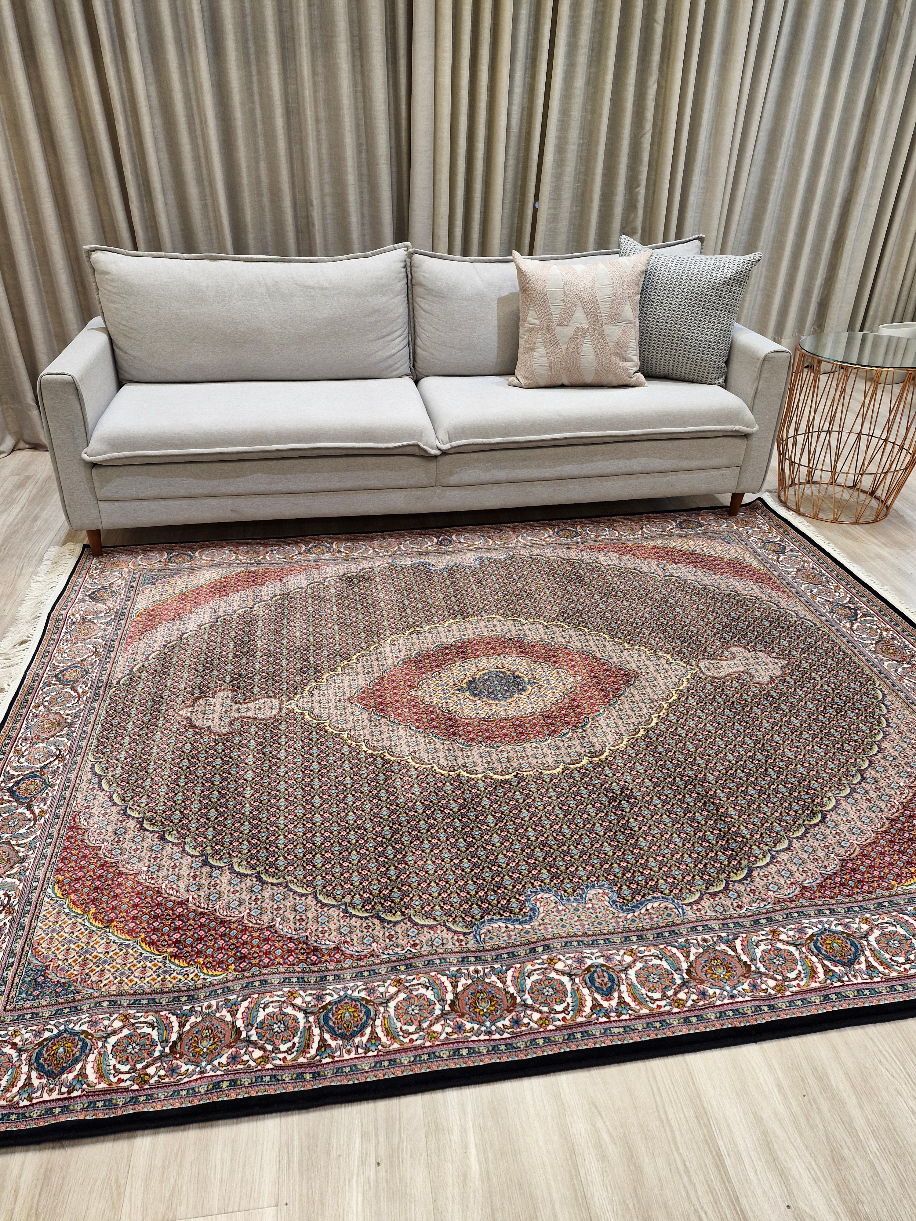 Tapete Autêntico Iraniano Desenhado Preto || Coleção Irã