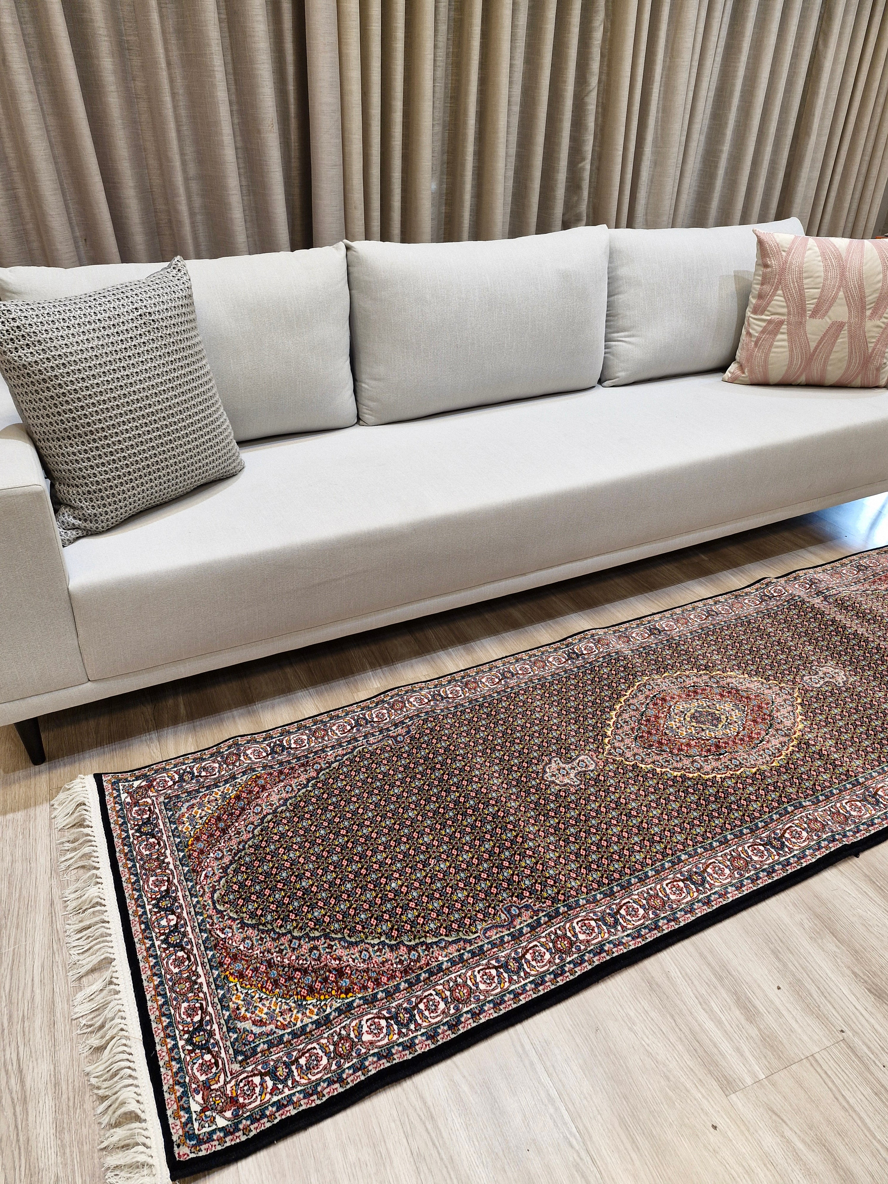 Passadeira _ Tapete Iraniano Desenhado Preto || Coleção Irã