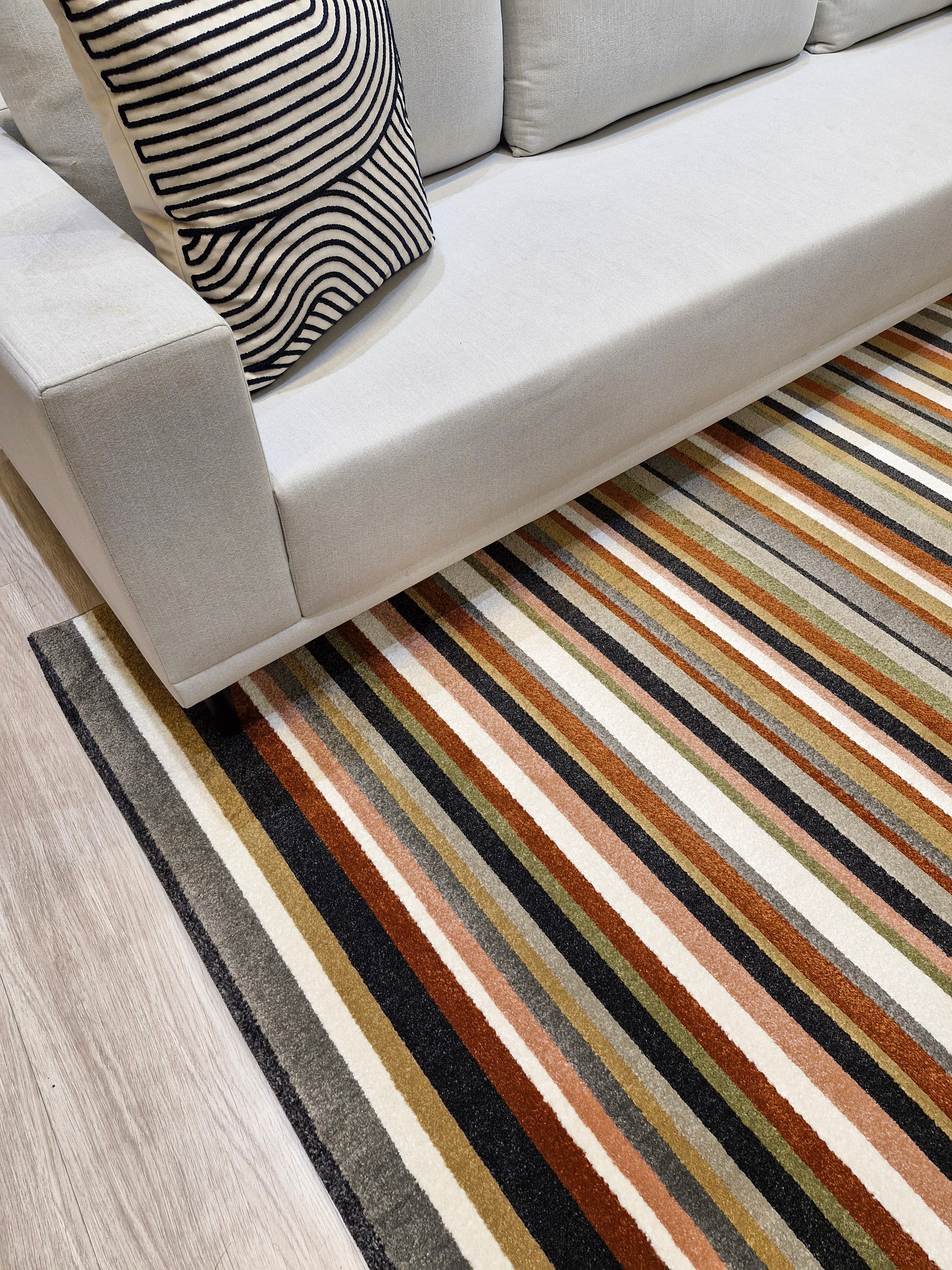 Tapete Egípcio Multicolorido Listrado | 1 Milhão de Fios por m²