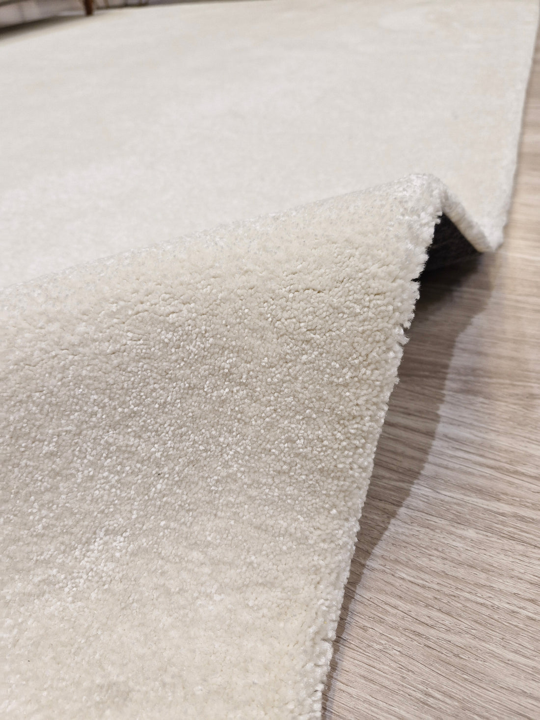 Tapete Off White Impermeável Casablan | Tapete Sob Medida