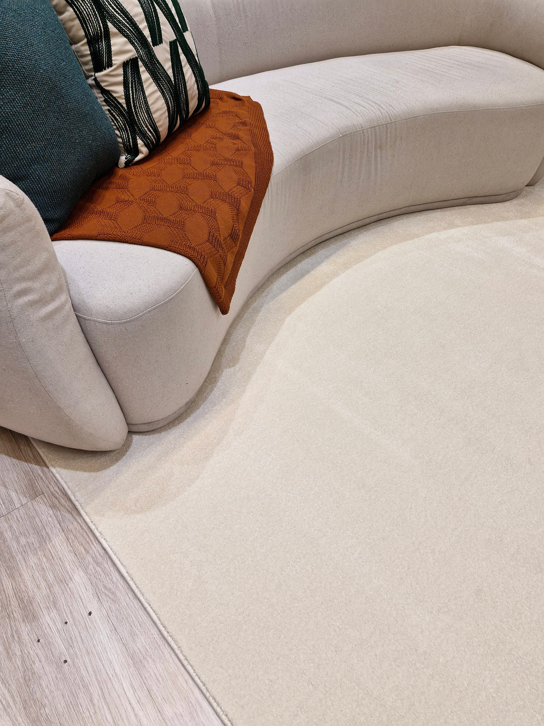 Tapete Off White Impermeável 145x223 | Peça Única