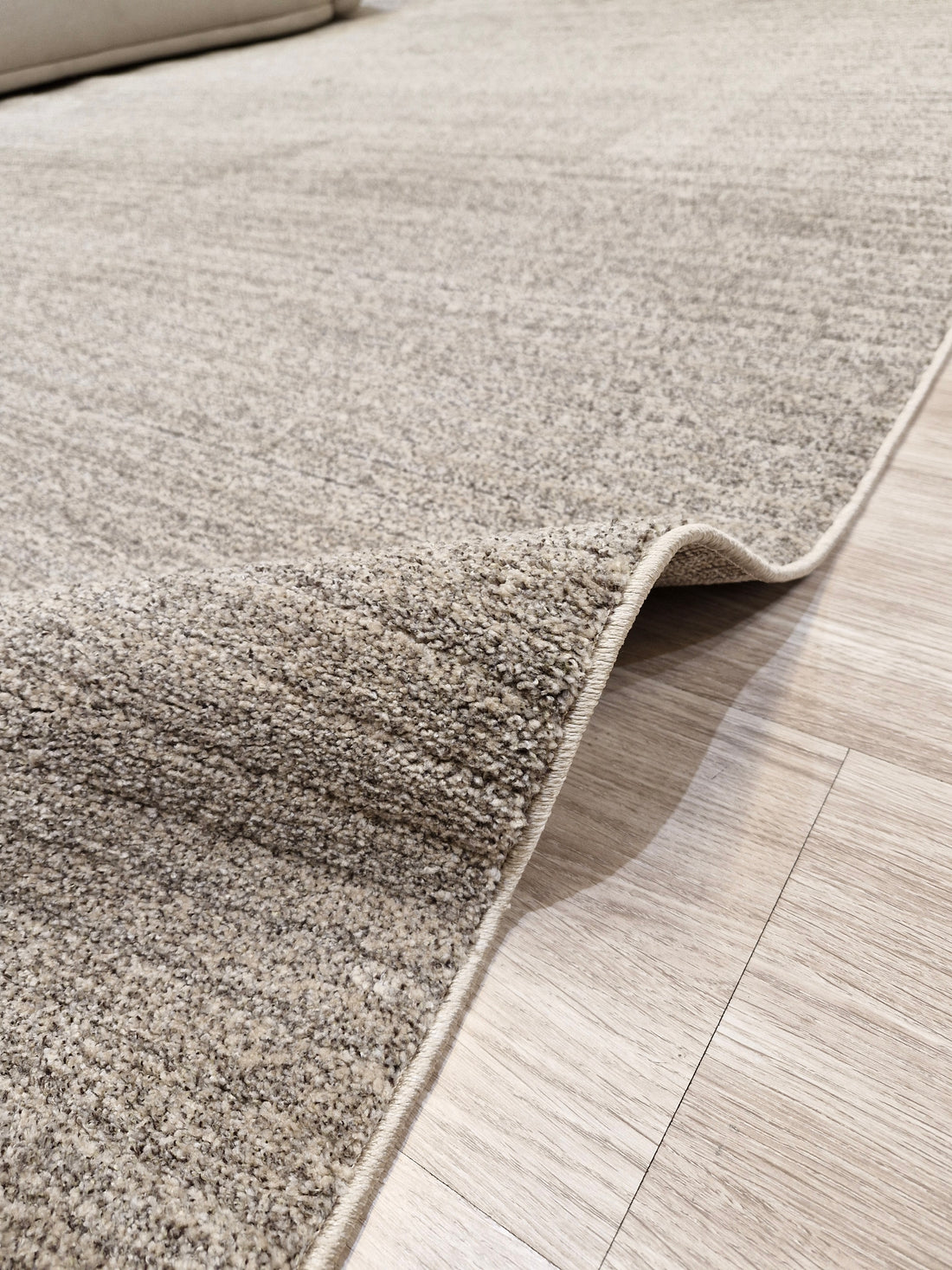 Tapete Turco Ani 48 Taupe Textura Suave – Design Clean
