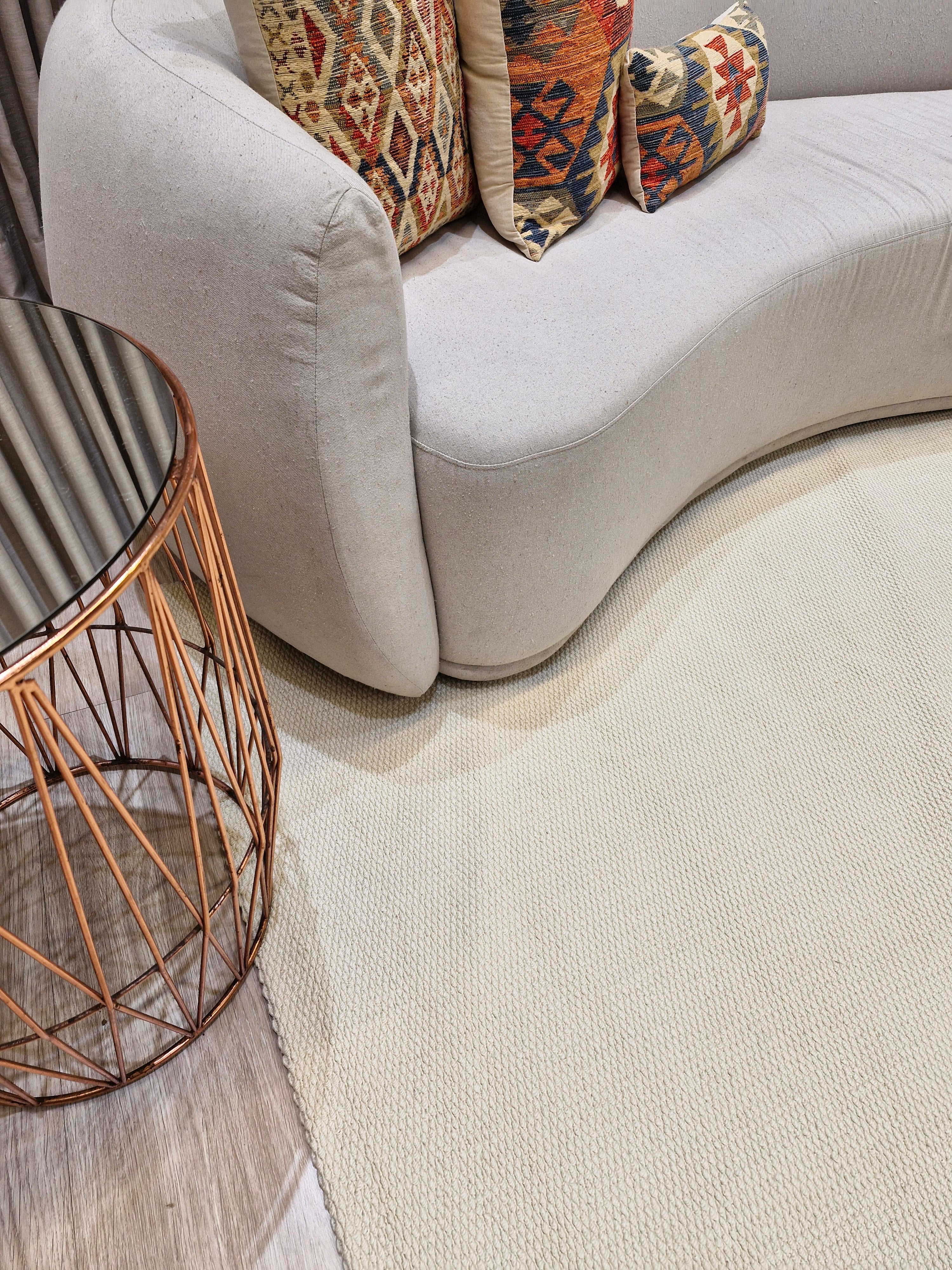 Tapete Bouclê Trama Off White Maleável Eleganc | Tapete Sob Medida
