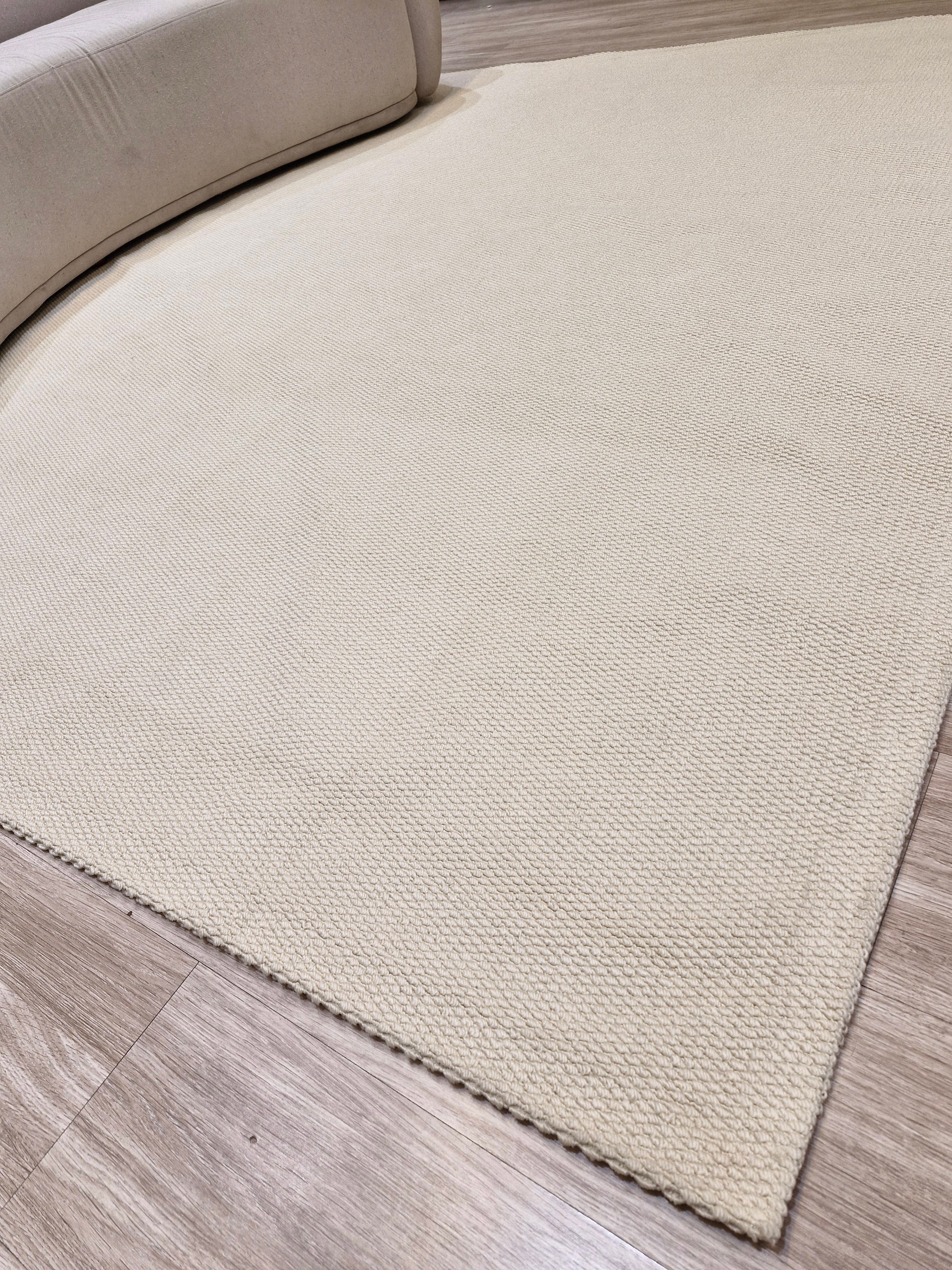 Tapete Bouclê Trama Off White Maleável Eleganc | Tapete Sob Medida