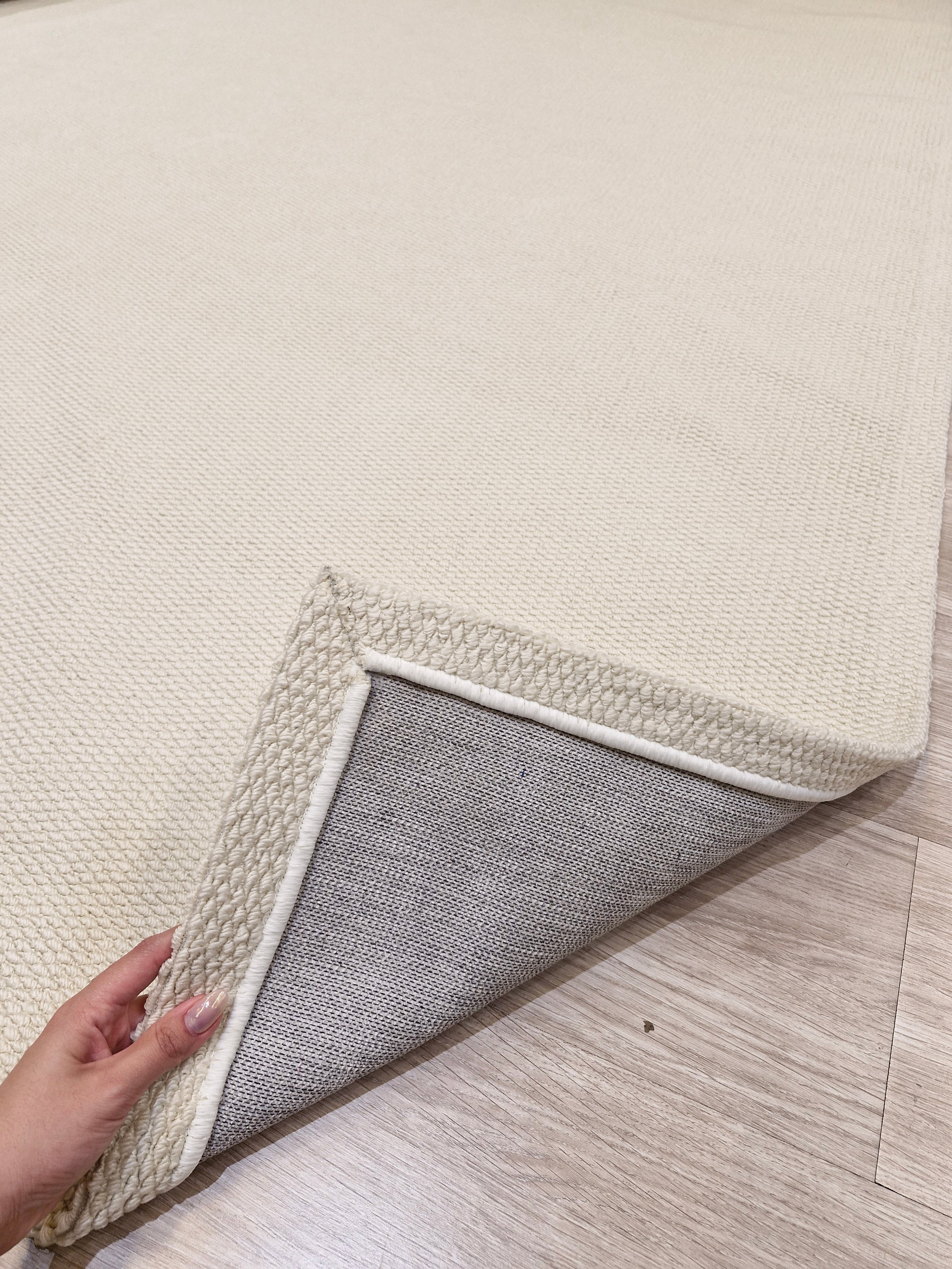 Tapete Bouclê Trama Off White Maleável Eleganc | Tapete Sob Medida