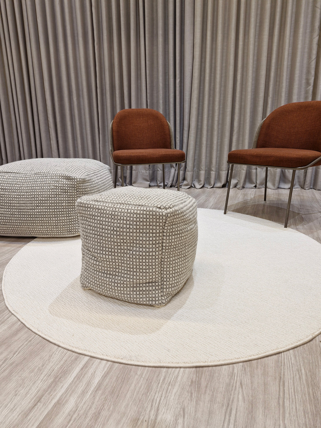 Puff Decorativo 40x40x40 Pequeno Grey | Assento Decorativo