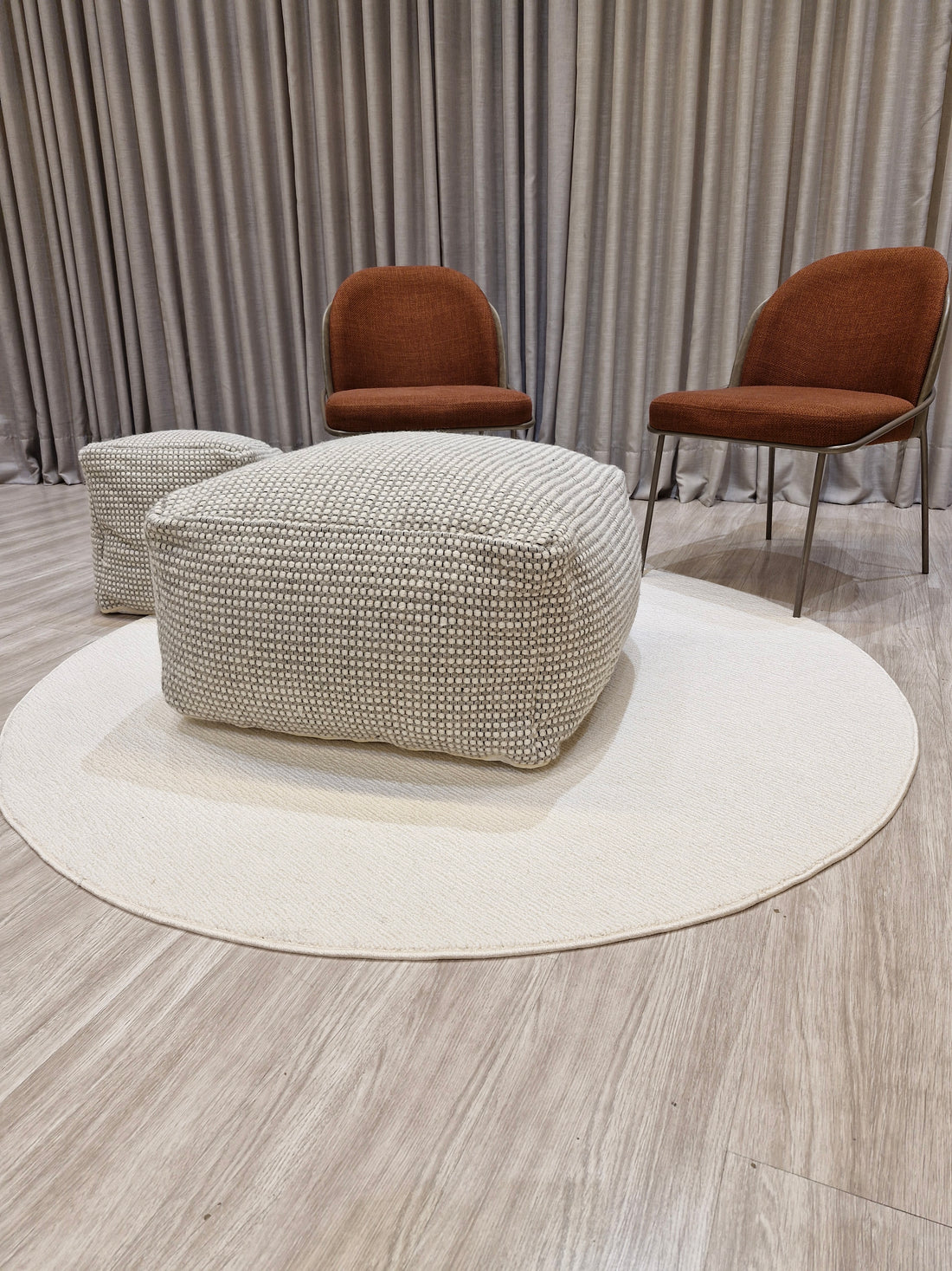 Puff Decorativo 70x70x40 Grande Grey | Assento Decorativo
