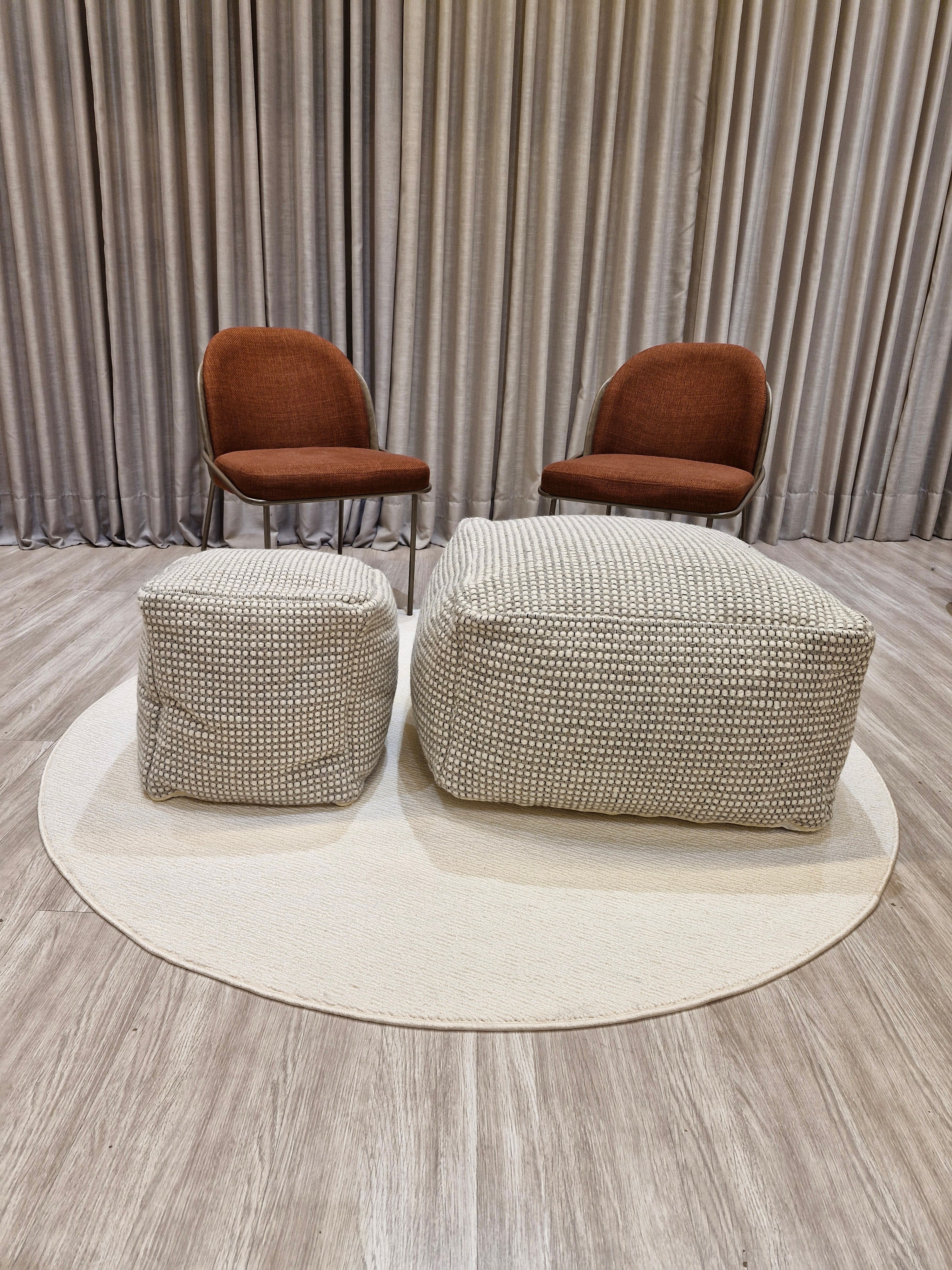 Puff Decorativo 40x40x40 Pequeno Grey | Assento Decorativo