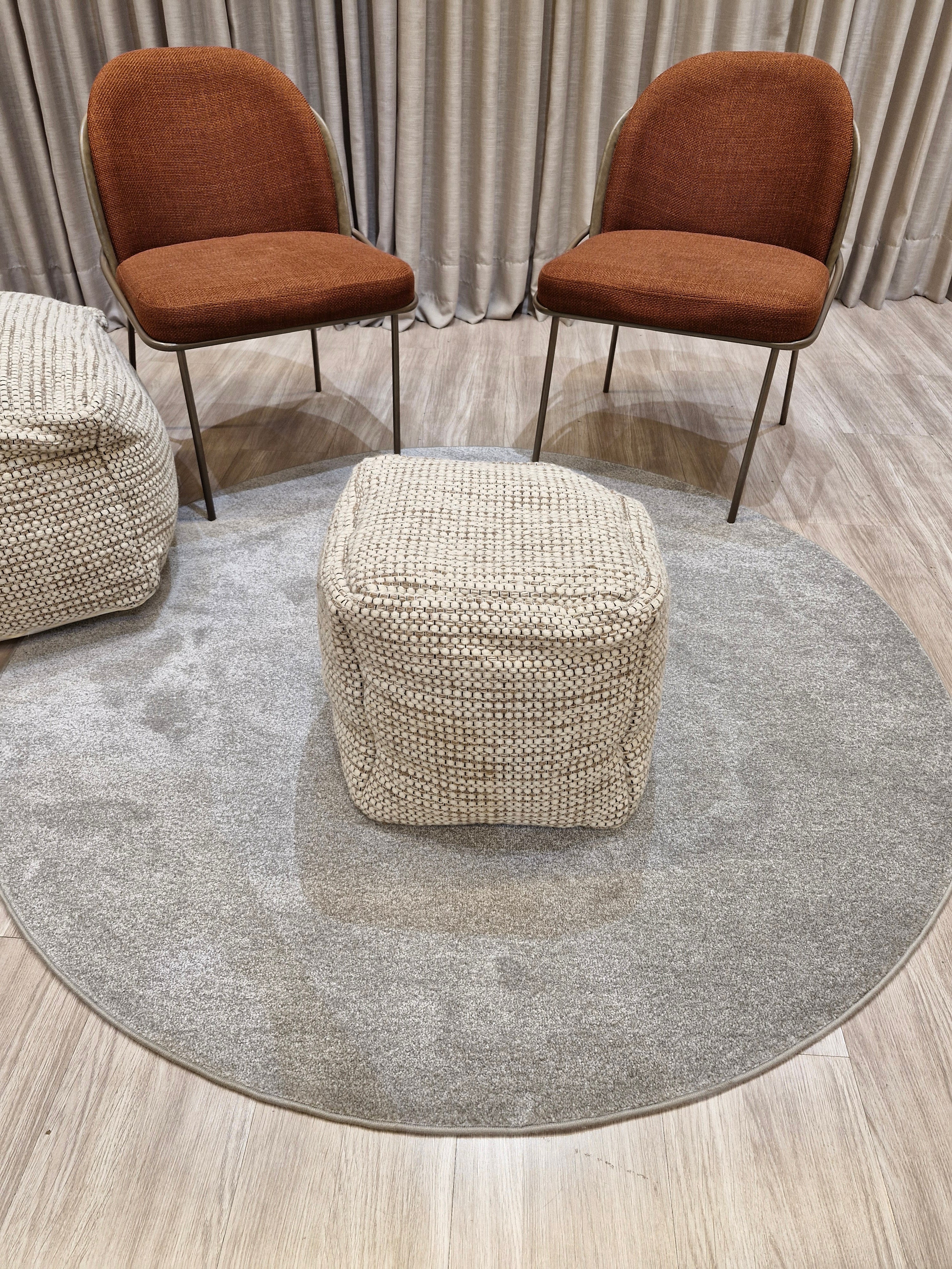 Puff Decorativo 40x40x40 Pequeno Ivory | Assento Decorativo