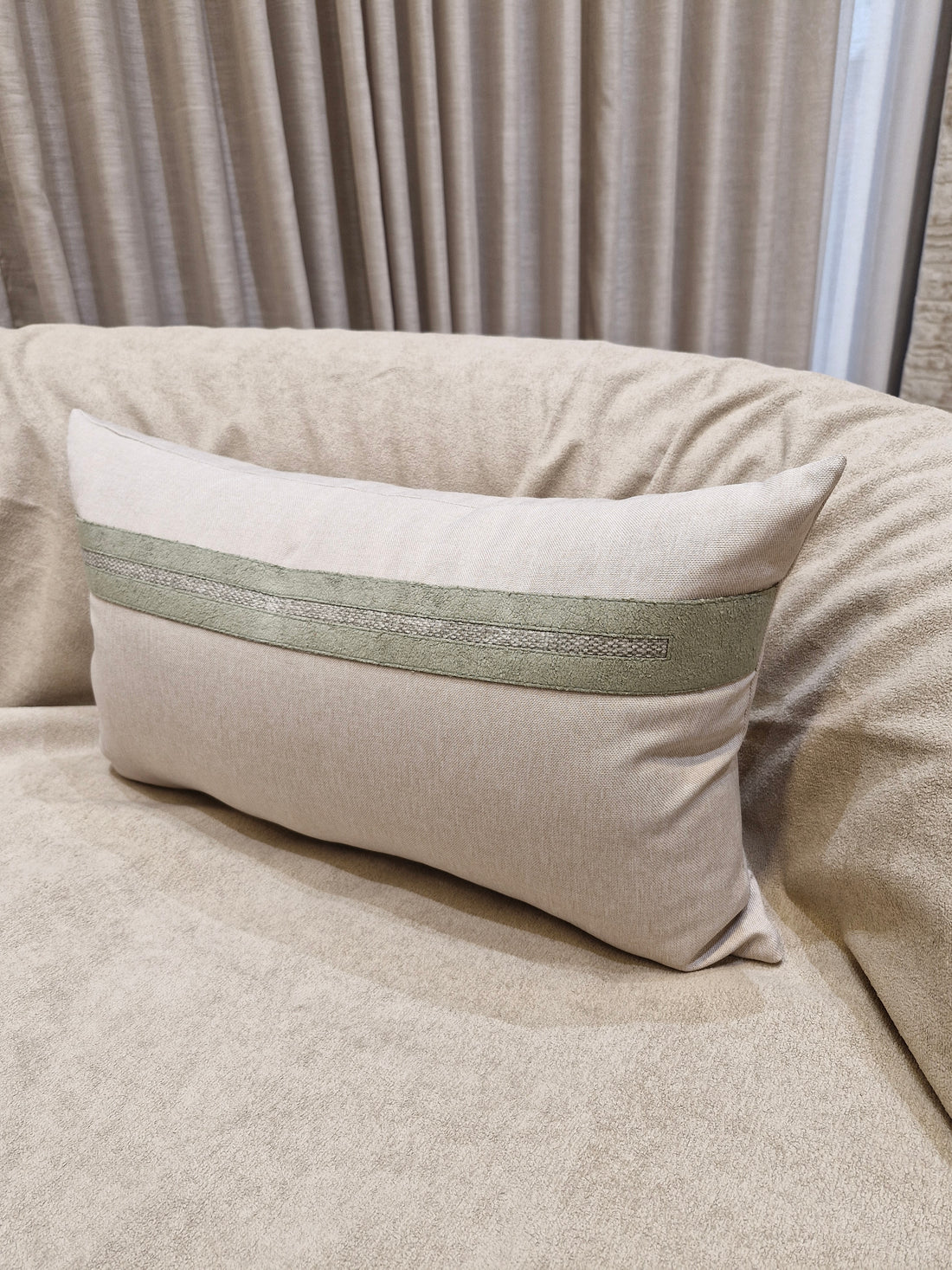 Almofada Boucler Verde Claro Decorativa 35cmX58cm