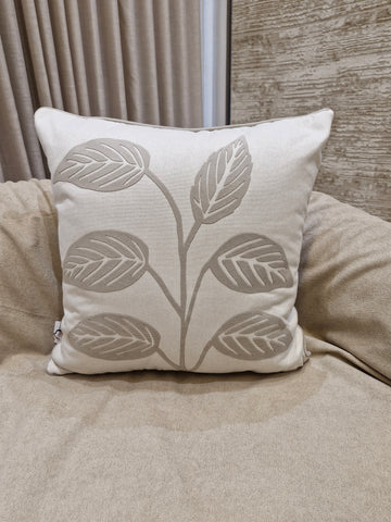 Almofada Decorativa com Detalhes Floral 55cmX55cm