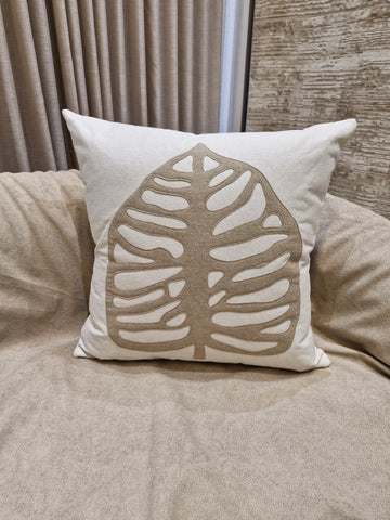 Almofada Decorativa com Detalhes Floral 55cmX55cm
