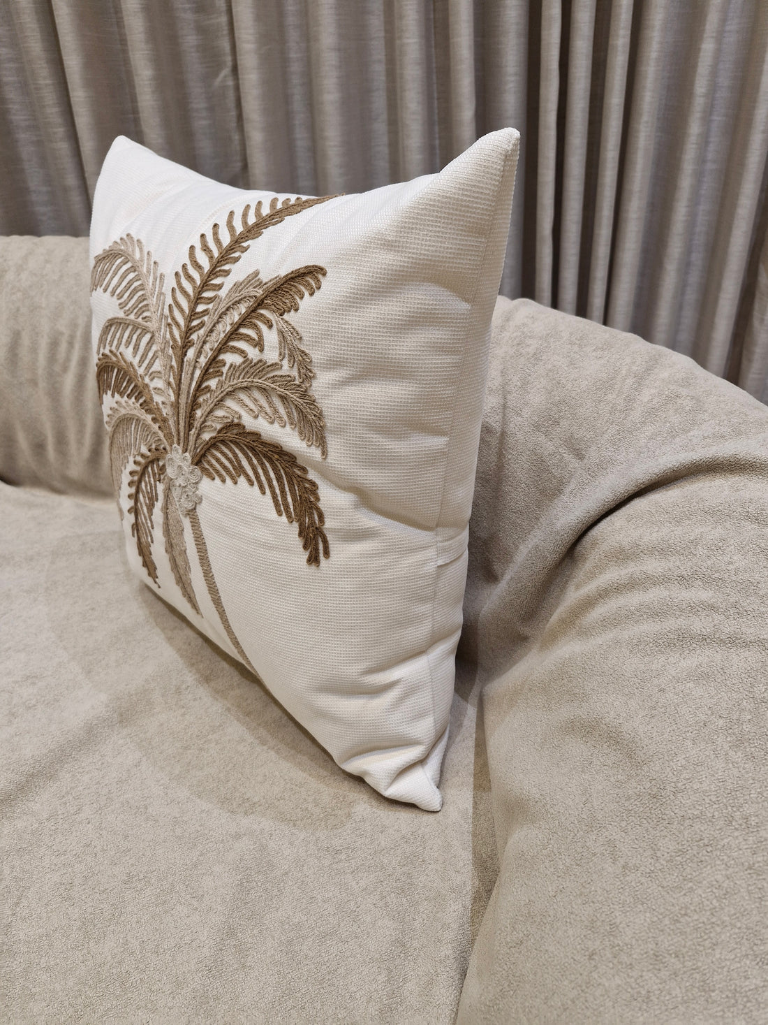 Almofada Decorativa Bordada Coqueiro01 55cmX55cm