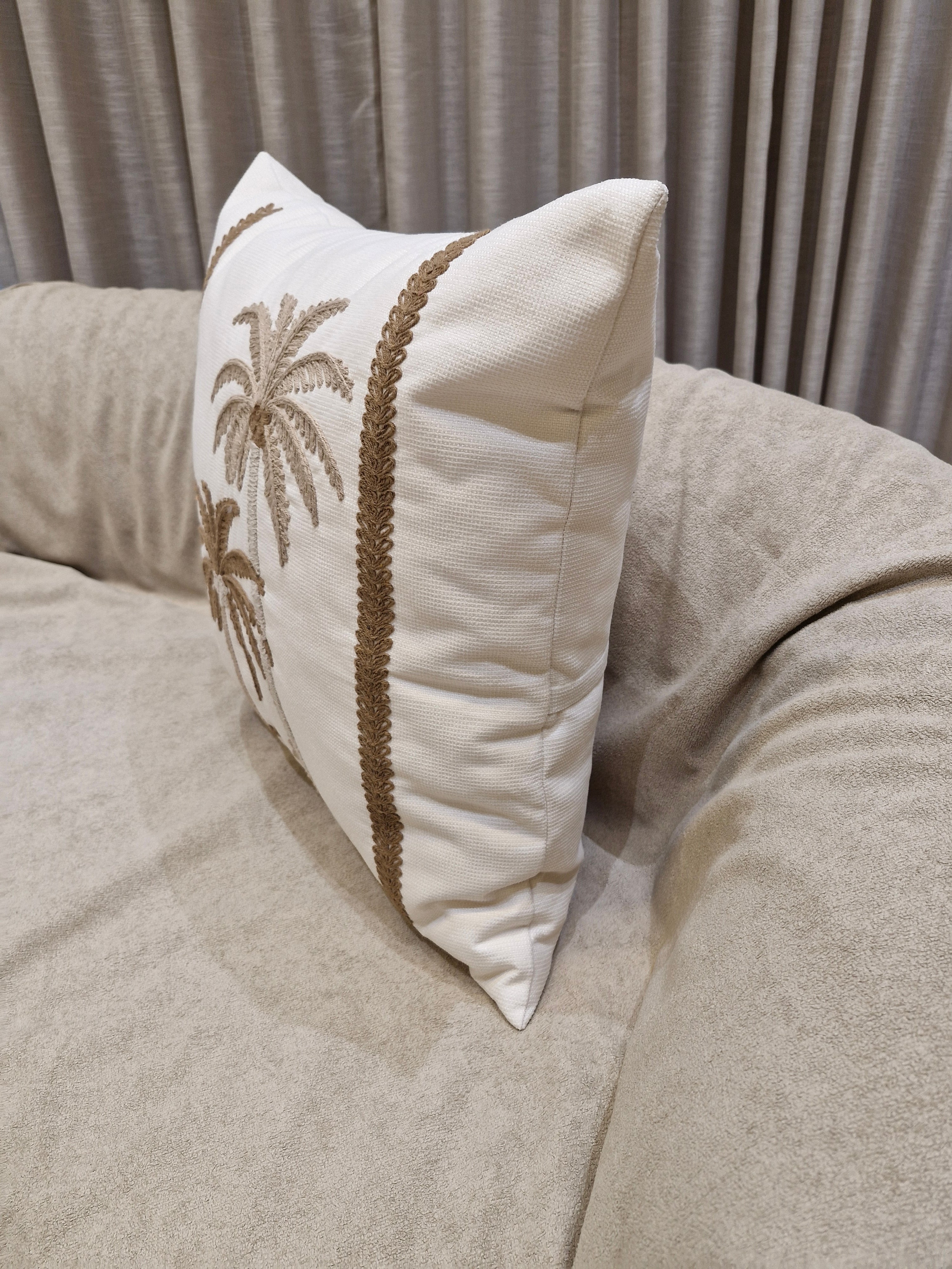 Almofada Decorativa Bordada Coqueiro00 55cmX55cm