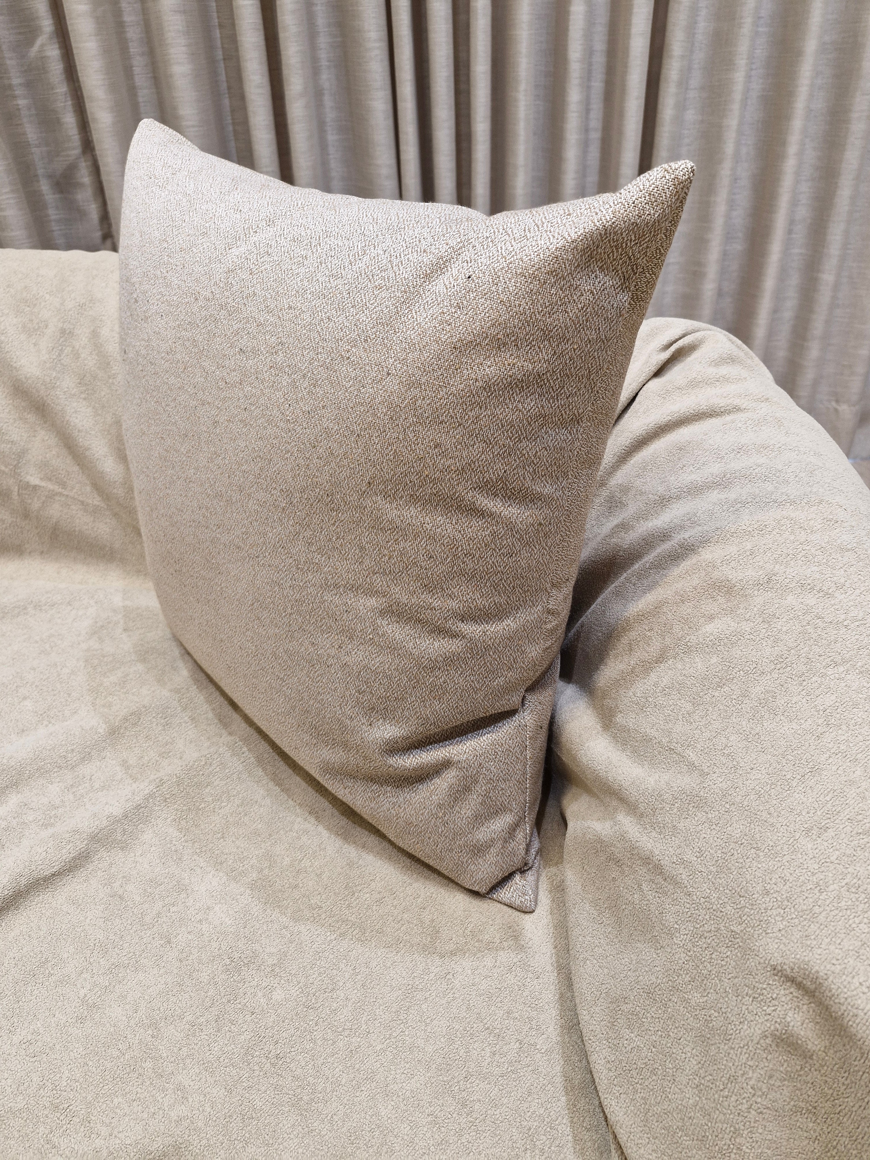 Almofada Lisa Linho Bege Escuro 55cmX55cm