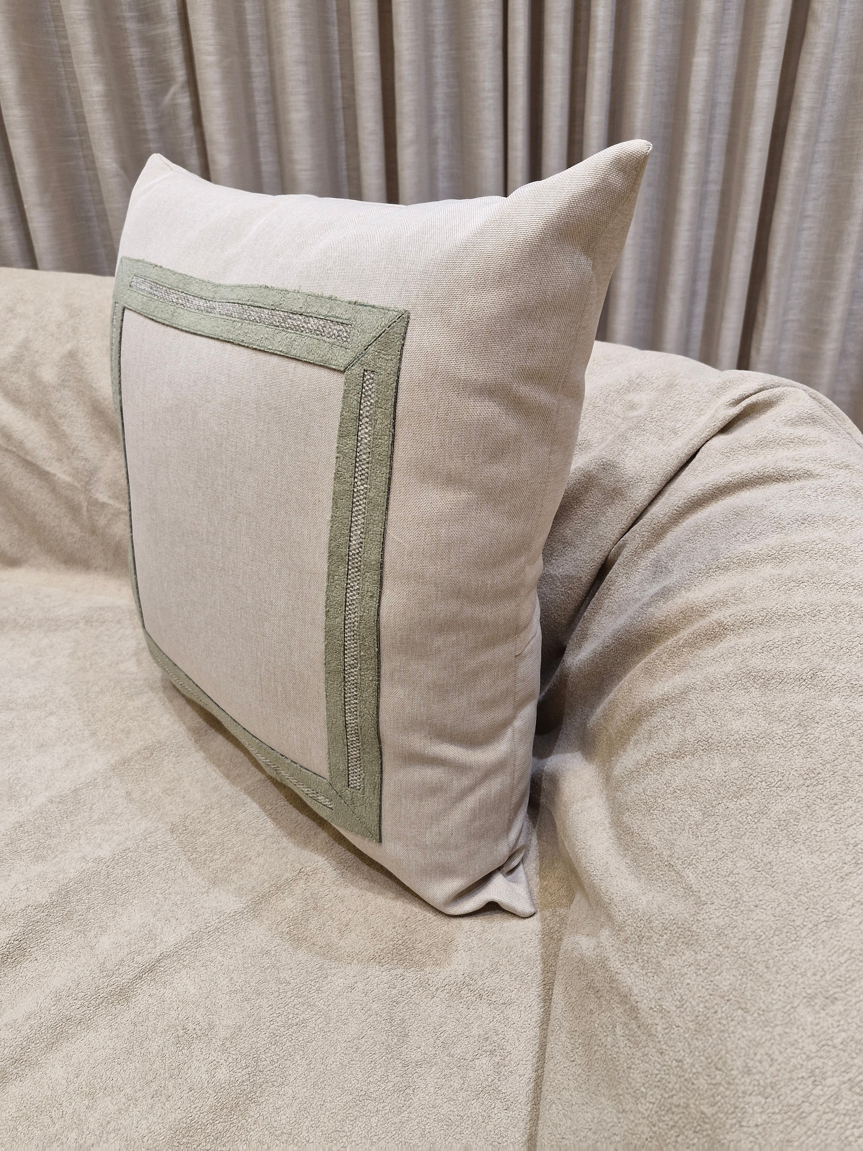 Almofada Decorativa Boucler Verde Claro 55cmX55cm