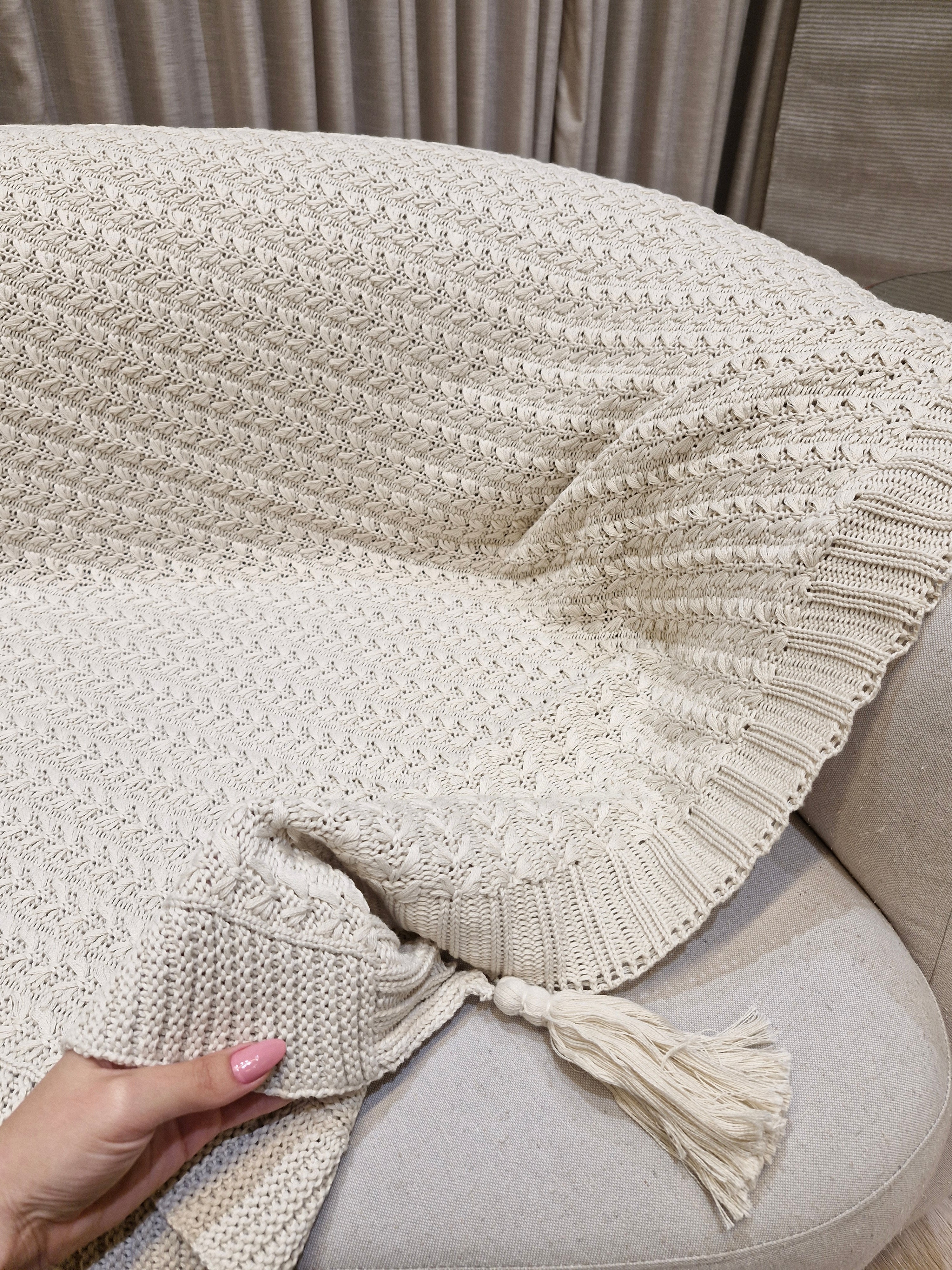 Manta Para Sofá em Tricô Bege Areia | 120x170 Acessório Decoração
