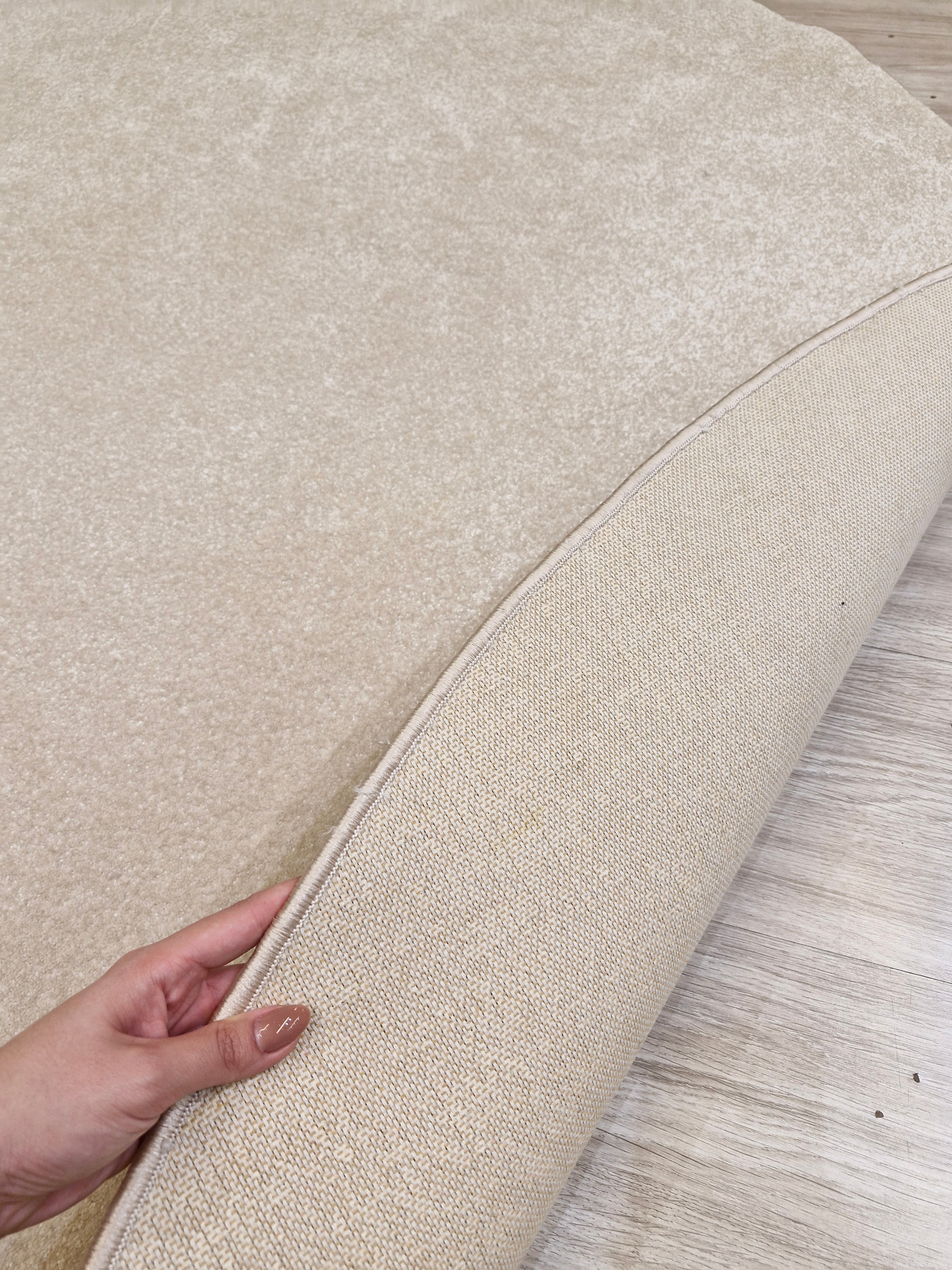 Tapete Redondo Impermeável Bege 250x250 | Peça Única (PU08)
