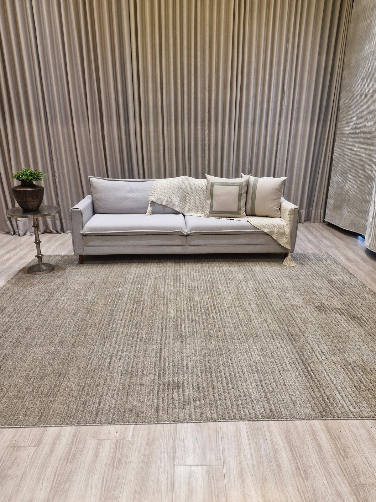 Tapete Turco Avant 48 Taupe Textura Suave – Design Clean