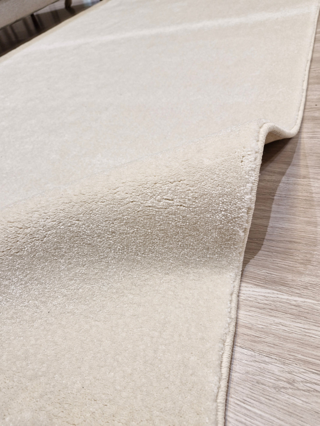Tapete Off White Impermeável 140x260 | Peça Única Medida Especial (PU58)