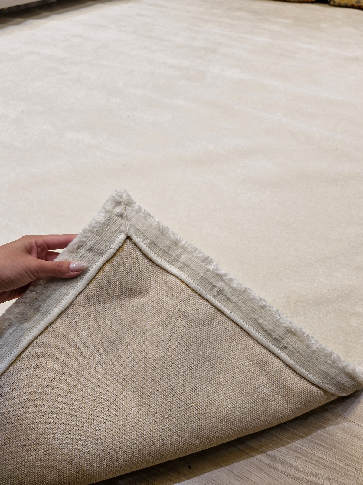 Tapete Off White Impermeável 245x390 | Peça Única e No Estado (PE50)
