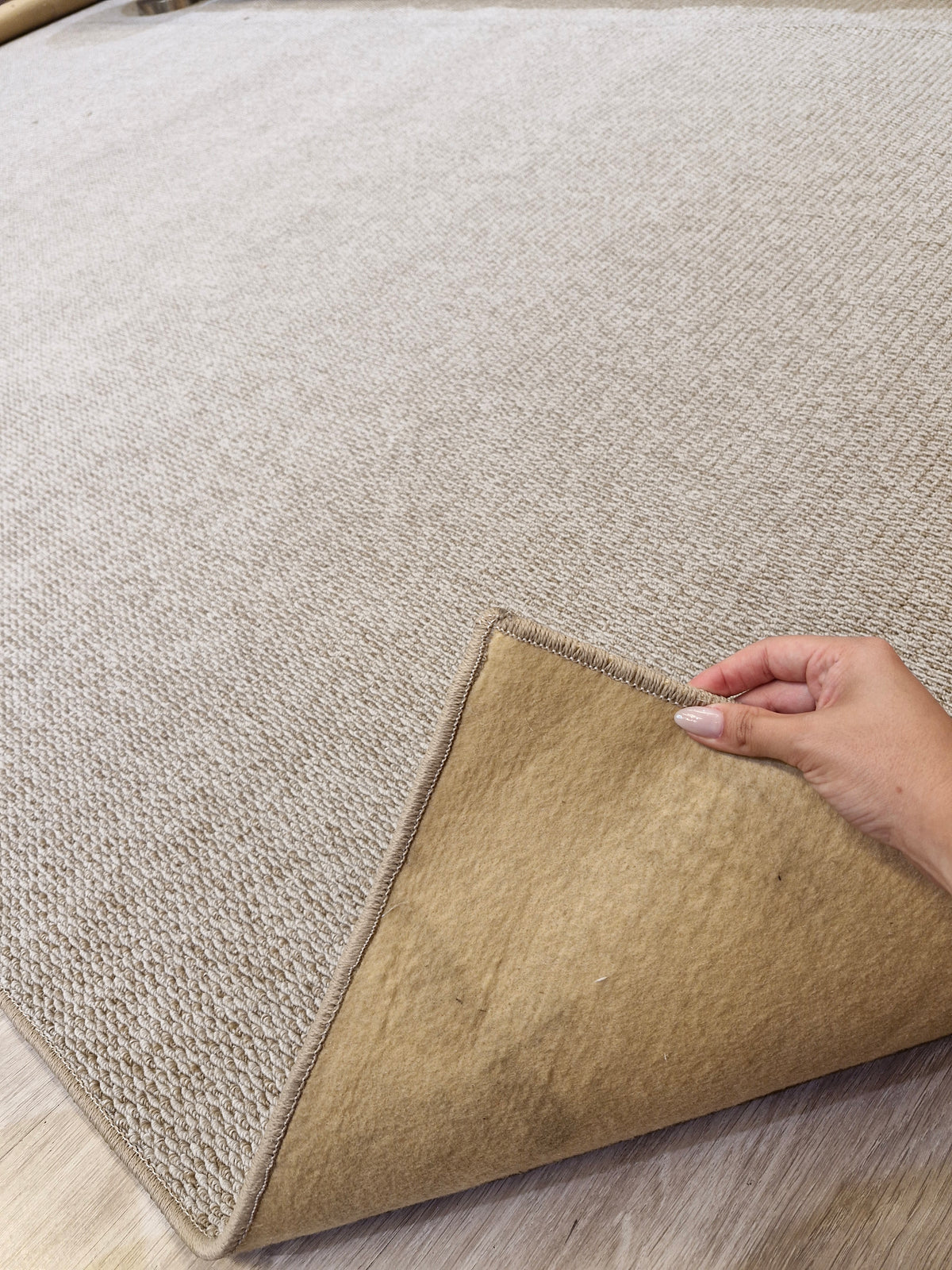 Tapete Boucle Bege 265x475 | Peça Única e No Estado (PE52)
