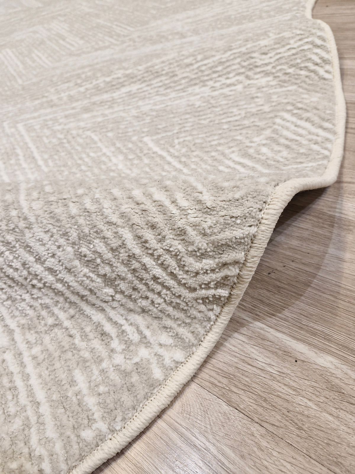 Tapete Orgânico Design Clean 220x275 | Peça Única e No Estado (PE56)