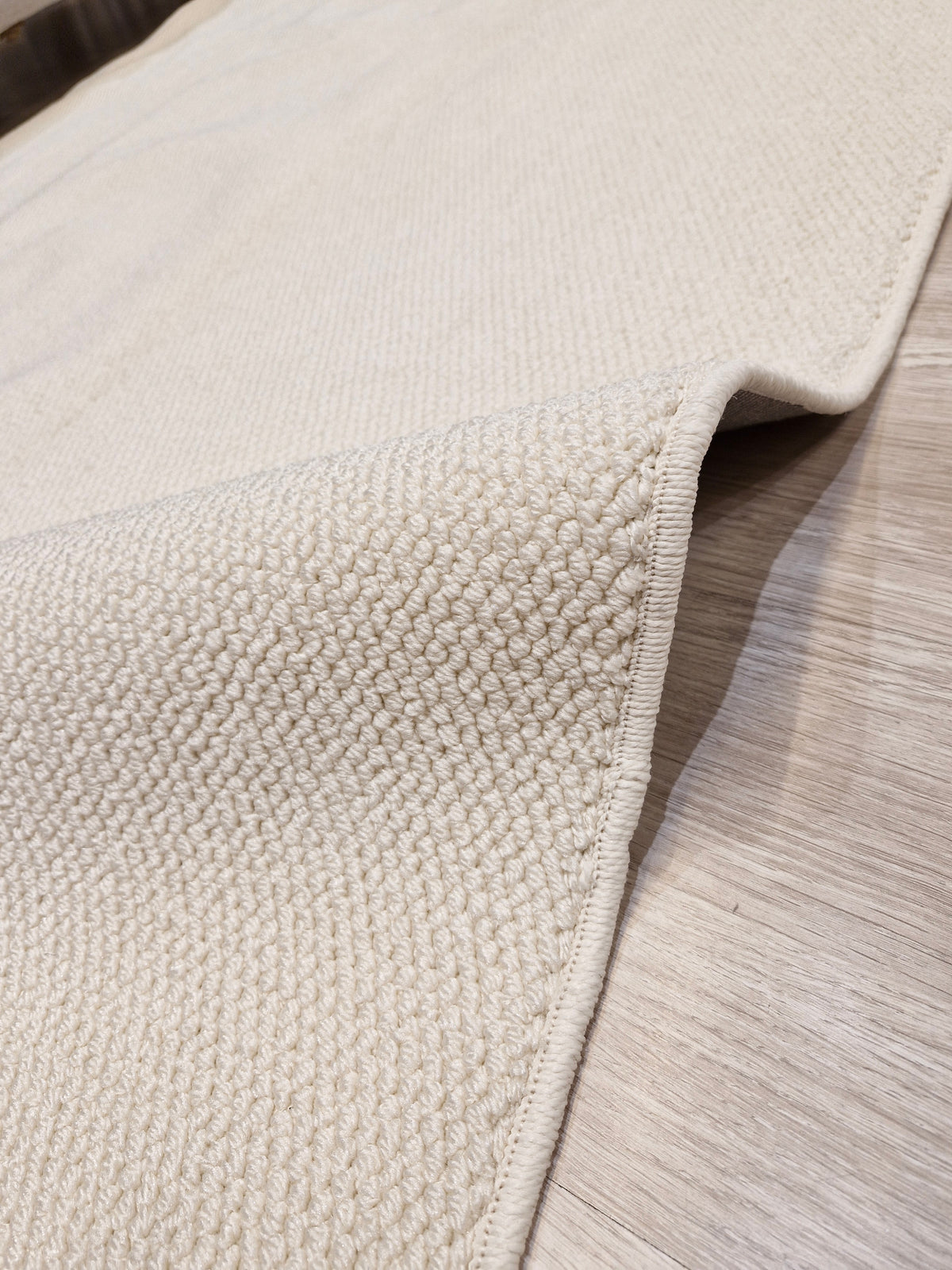 Tapete Impermeável Trama Off White 130x240 | Peça Única e No Estado (PE65)