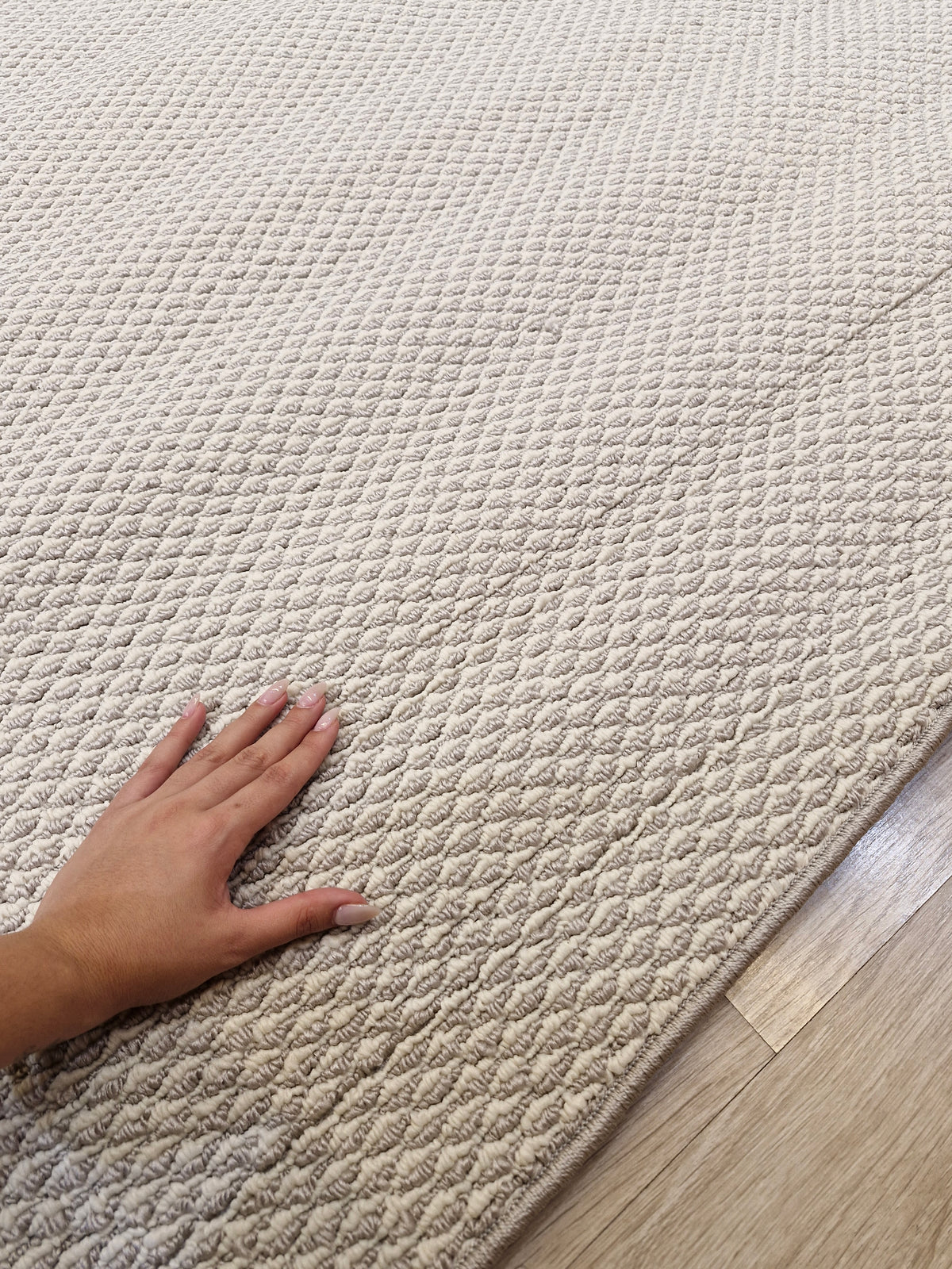 Tapete Bouclê 43 Cinza/Areia 200x320 | Peça Única e No Estado (PE72)