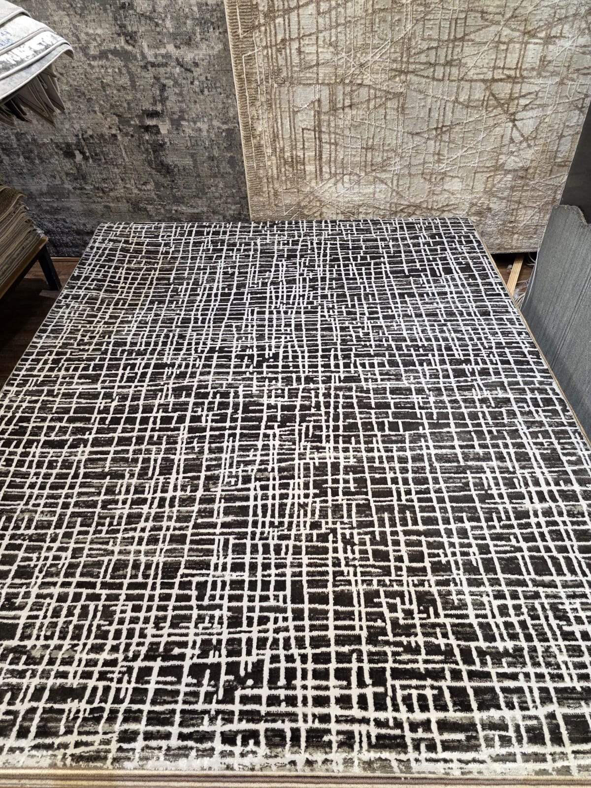 Tapete Urbano Trama Preta 200x250 || Última Peça Turco